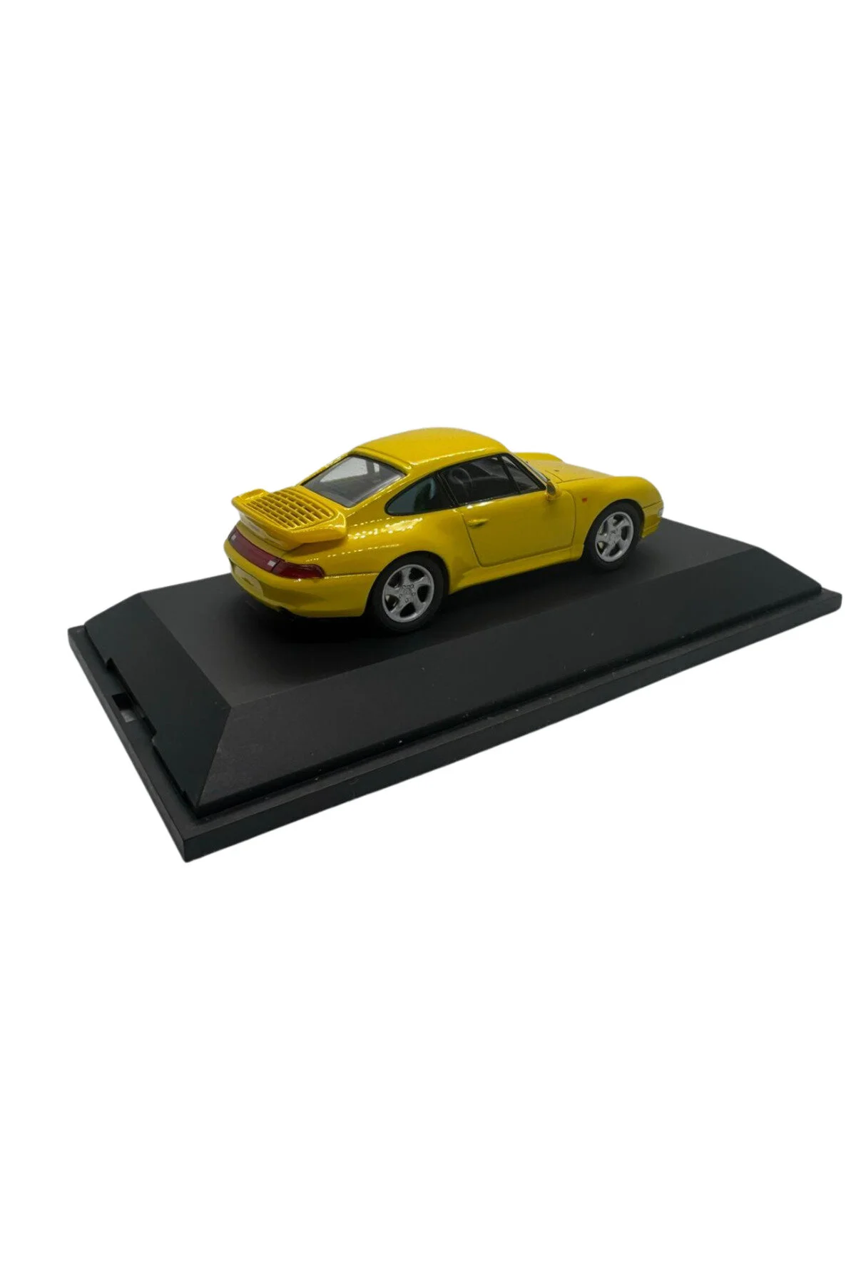 مدل خودرو پورشه 911 992 GT3 مجموعه زرد DIECAST 1:43 Schuco