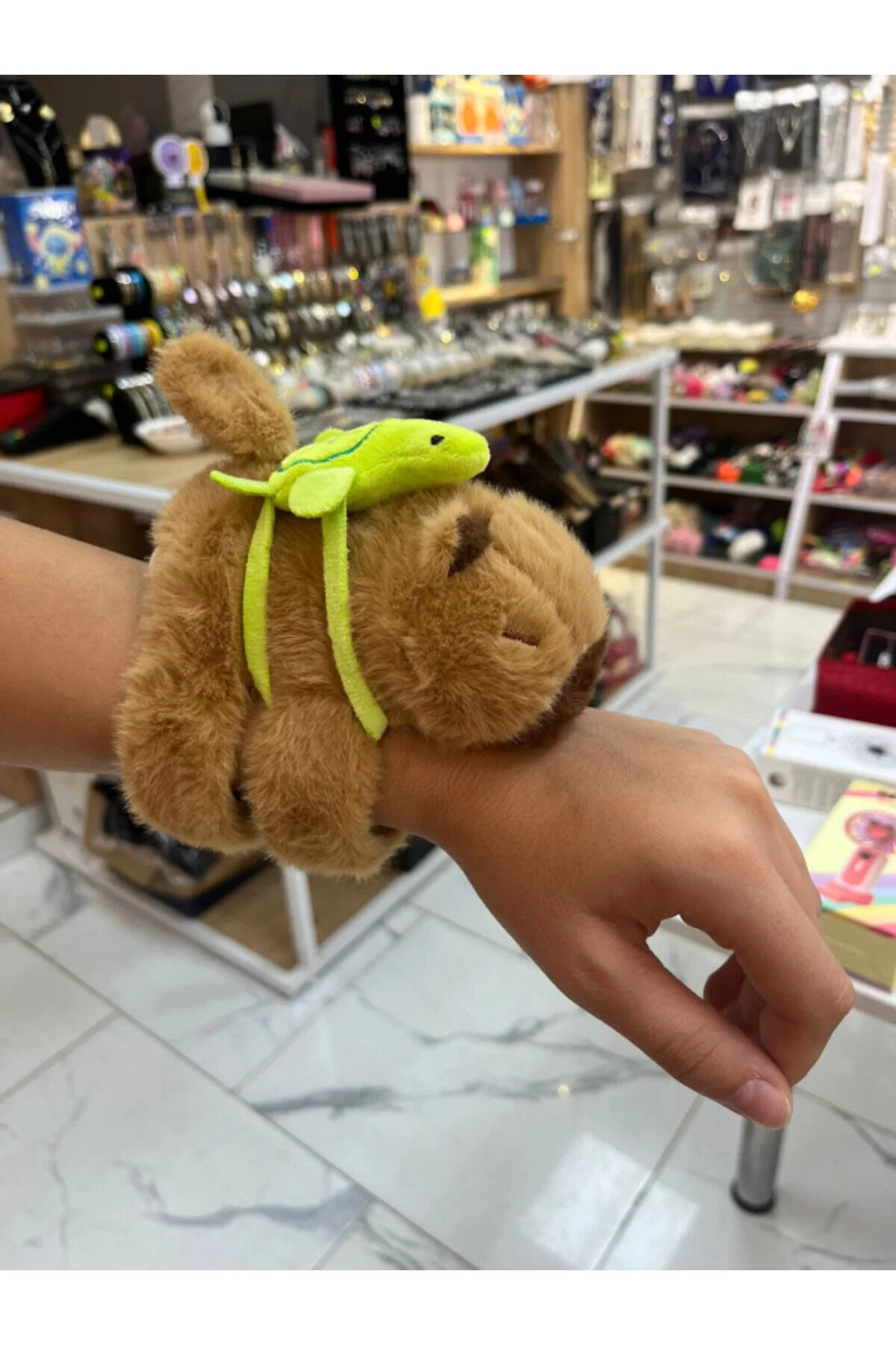 اسباب بازی های پشمی دستبند مخمل دار زیبای CAPYBARA نخ را بکشید بگذارید دم تکان بخورد نرم داخل misotrend