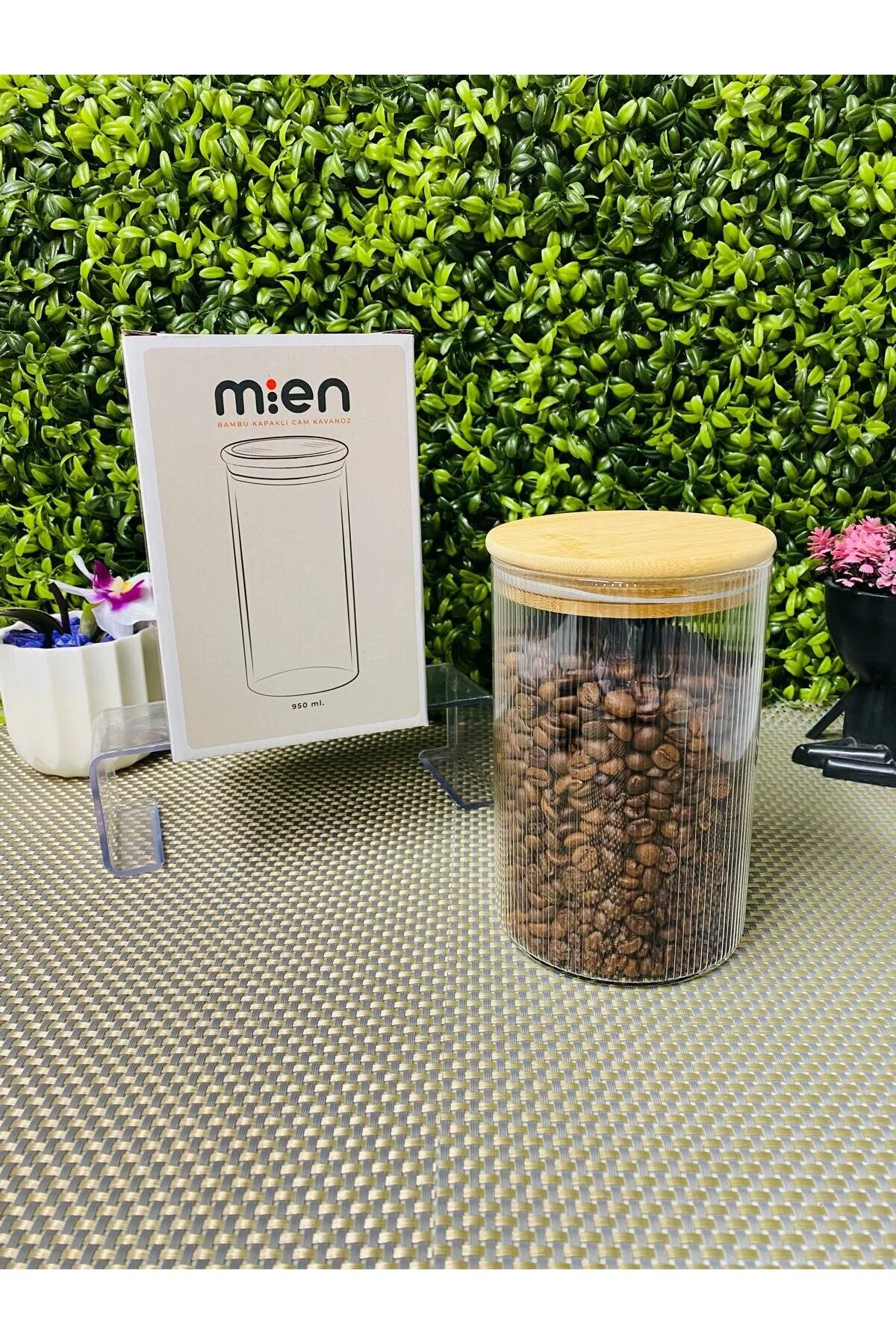 شیشه جار ای دور 950 میلی لیتر با پوشش بامبو LİLA HOME