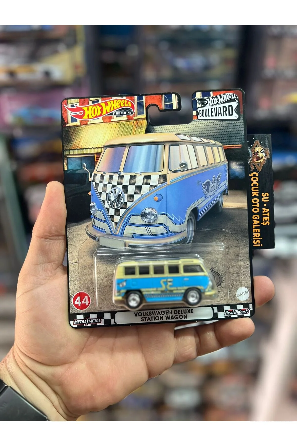 ماشین اسباب بازی بلوار فولکس واگن دلوکس استیشن مدل نادر ممتاز از ترکیه HOT WHEELS