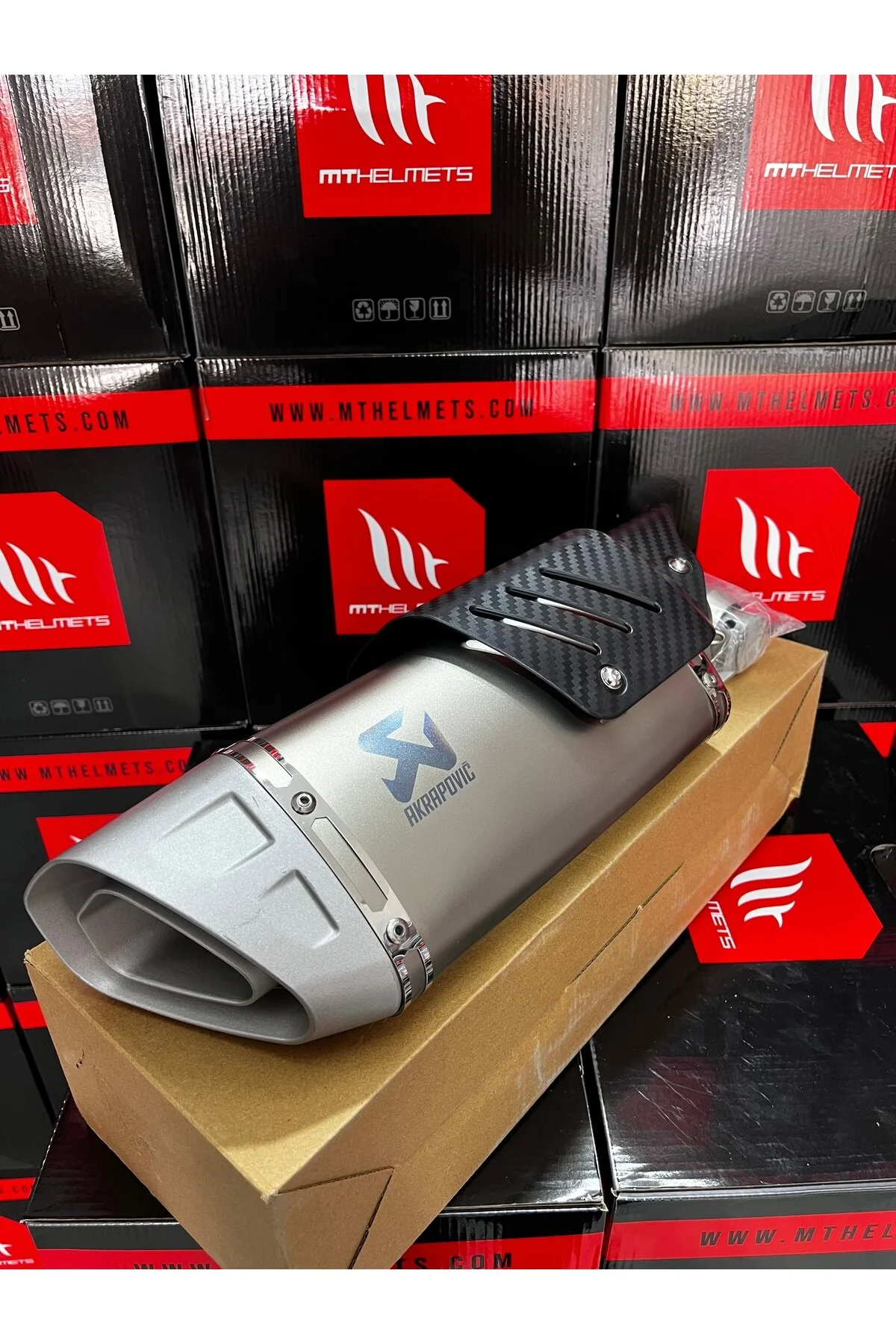اگزوز پوشش کربن خاکستری موتور سیکلت 345 Akrapovic