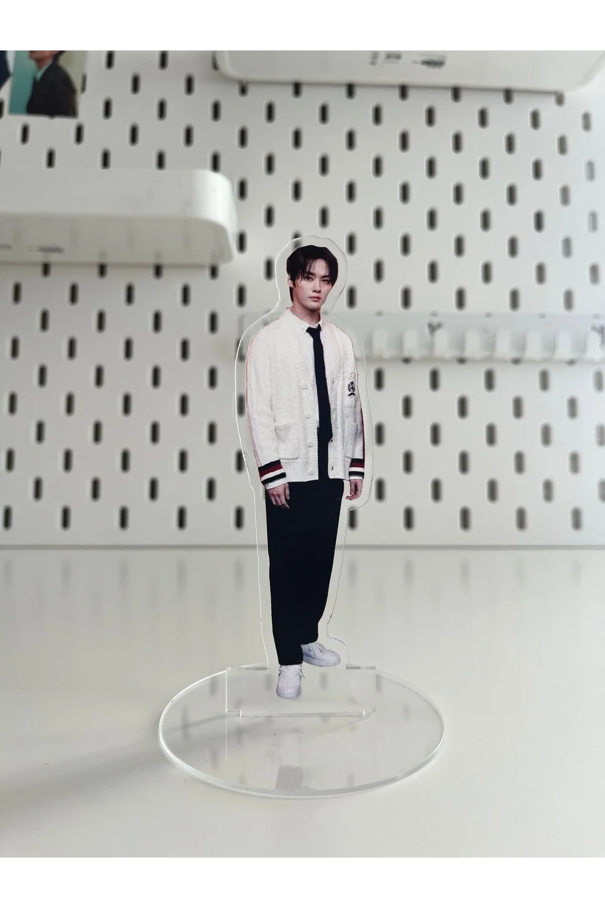 فیگور STY KIDS KPOP GROUP LEE KNOW ACRYLIC PLEXI FIGUR STAND از ترکیه Hara Company
