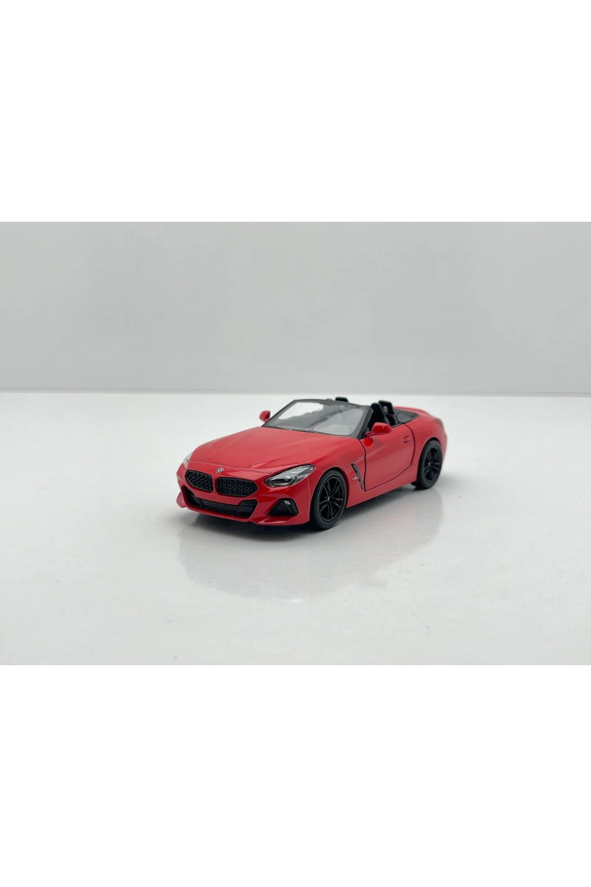 ماشین اسباب بازی BMW Z4 اورجینال Kinsmart
