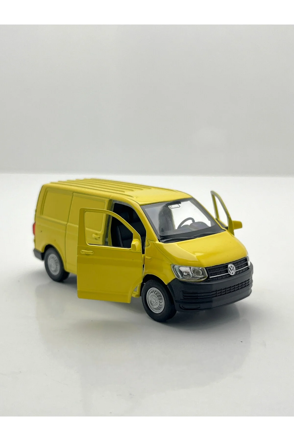 ماشین اسباب بازی VOLKSWAGEN TRANSPORTER T6 DIECAST اورجینال WELLY