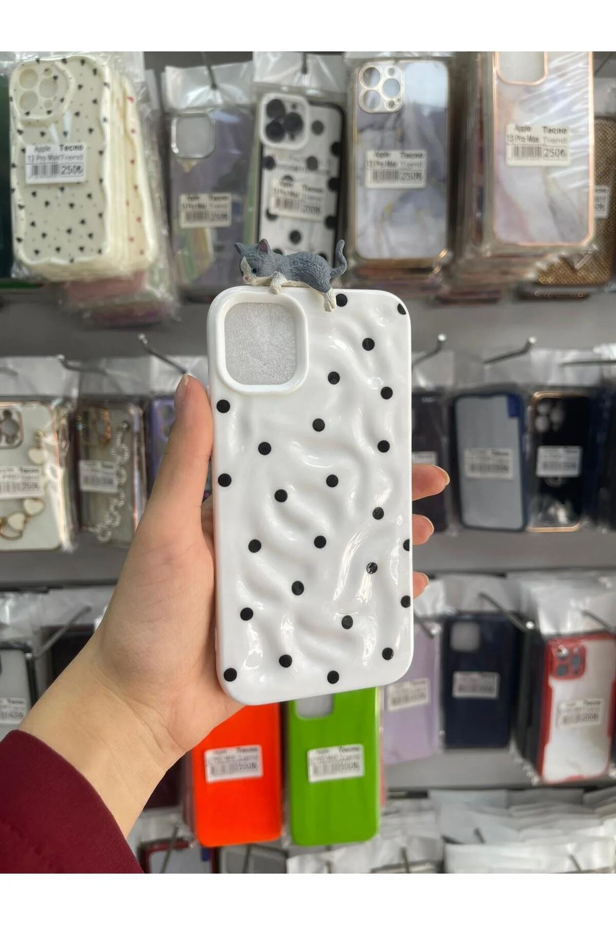 کاور و قاب سیلیکونی خالدار با فیگور گربه سازگار اپل 13 14 TECNOTREND