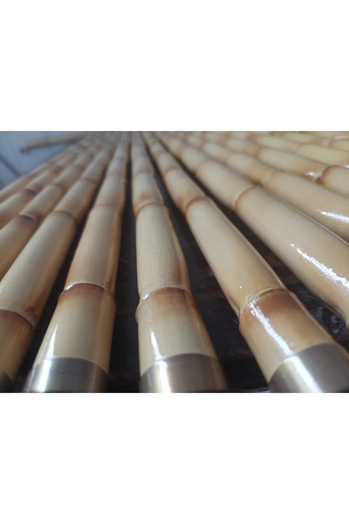 نی دختر با نیش غلاف چرمی روغن مراقبت معطر خاص کاری می شود. تولید کار دستی چیست Utku Müzik Aletleri
