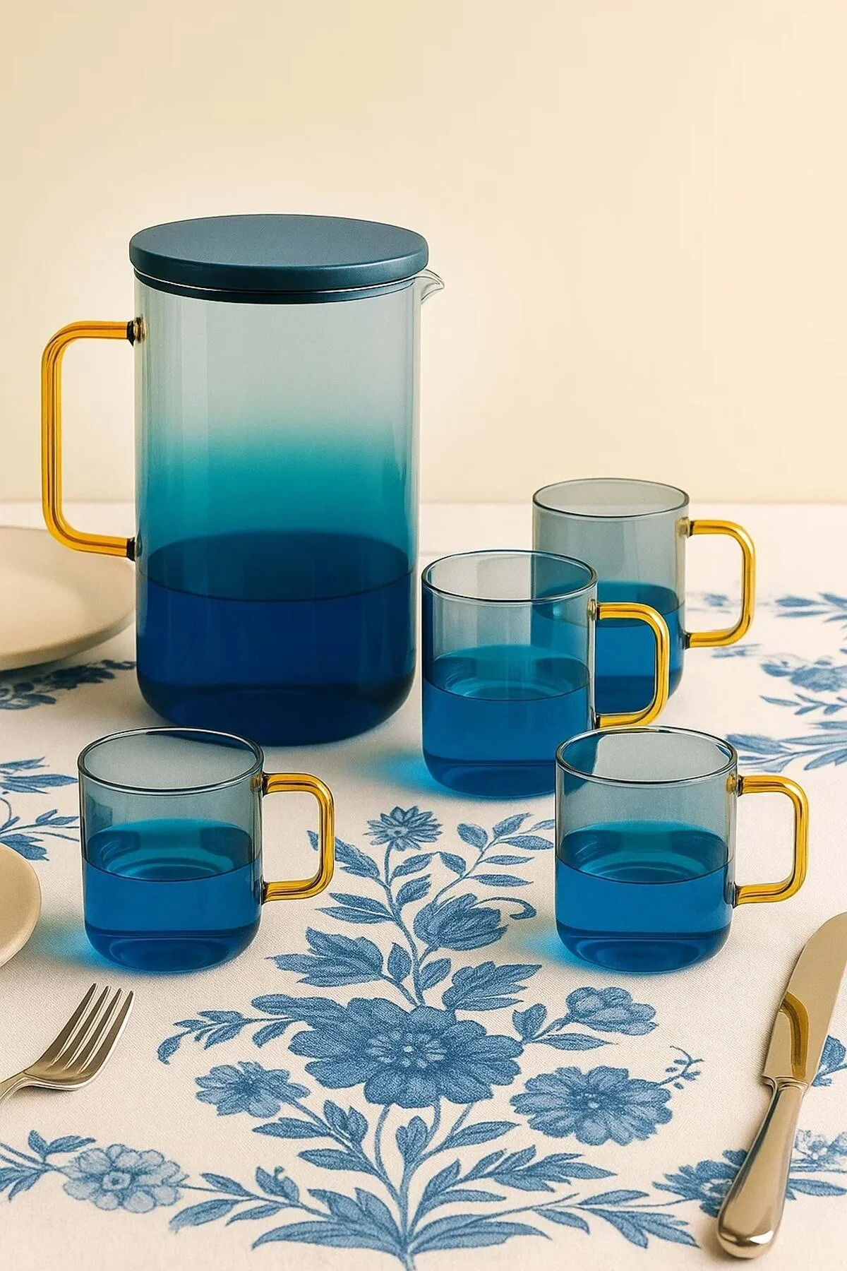 پارچ و تنگ شیشه BOROSILICATE تخریب کوزه آبی مجموعه 4 قطعه 2100 میلی لیتر درپوش سیلیکونی مقاوم در برابر حرارت Jenisa