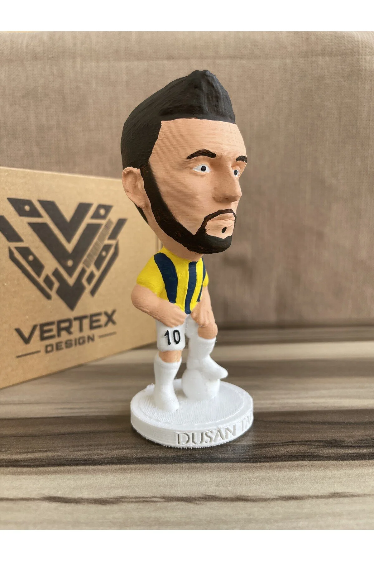فیگور TADIC 3D فوتبالیست فن ریزه کاری هدیه مرد اسباب بازی زرد ناوی آبی قناری از ترکیه VertexDesign3D