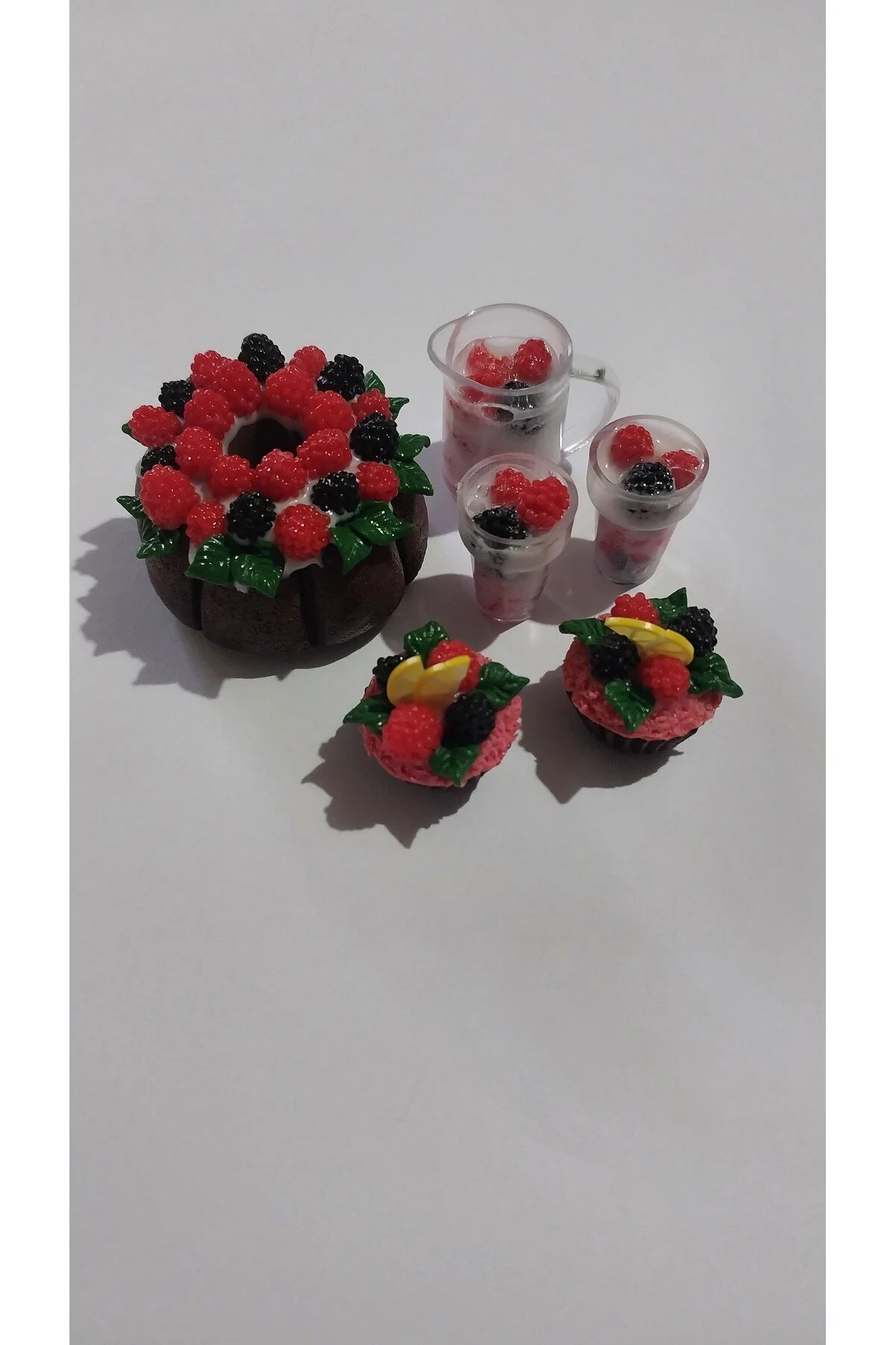 ست های بازی خانگی و آشپزخانه مجموعه تمشک مینیاتوری دست ساز MONSTER HIGH