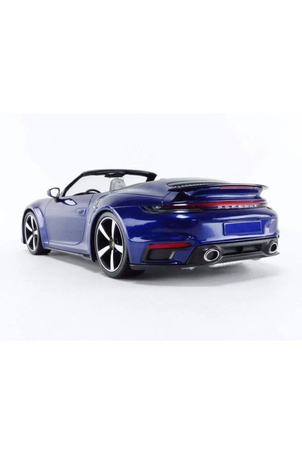 مدل خودرو 1:18 PORSCHE 911 TURBOS CABRIOLET 155069081 DIECAST MODEL CAR LIMITED EDITION 302 دستگاه اورجینال Minichamps