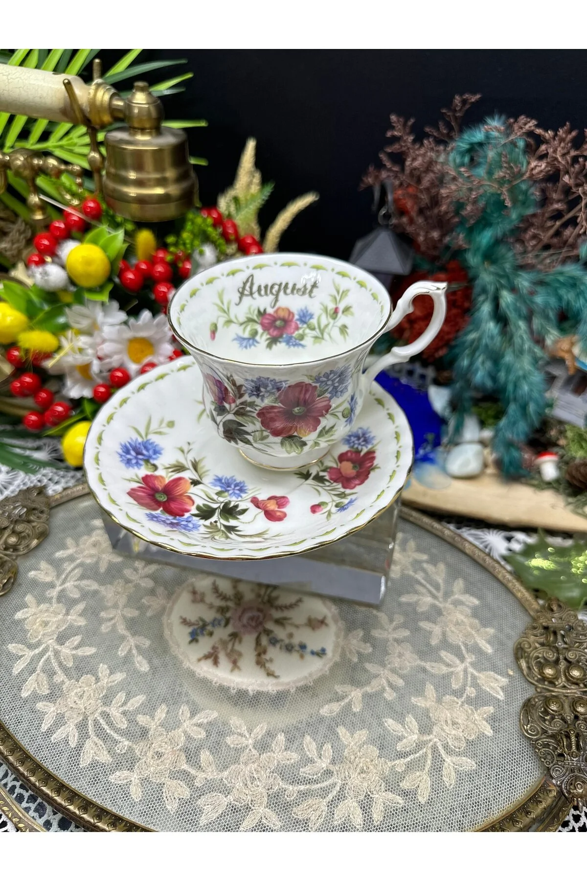 فنجان چای سری ماه ها اورجینال Royal Albert