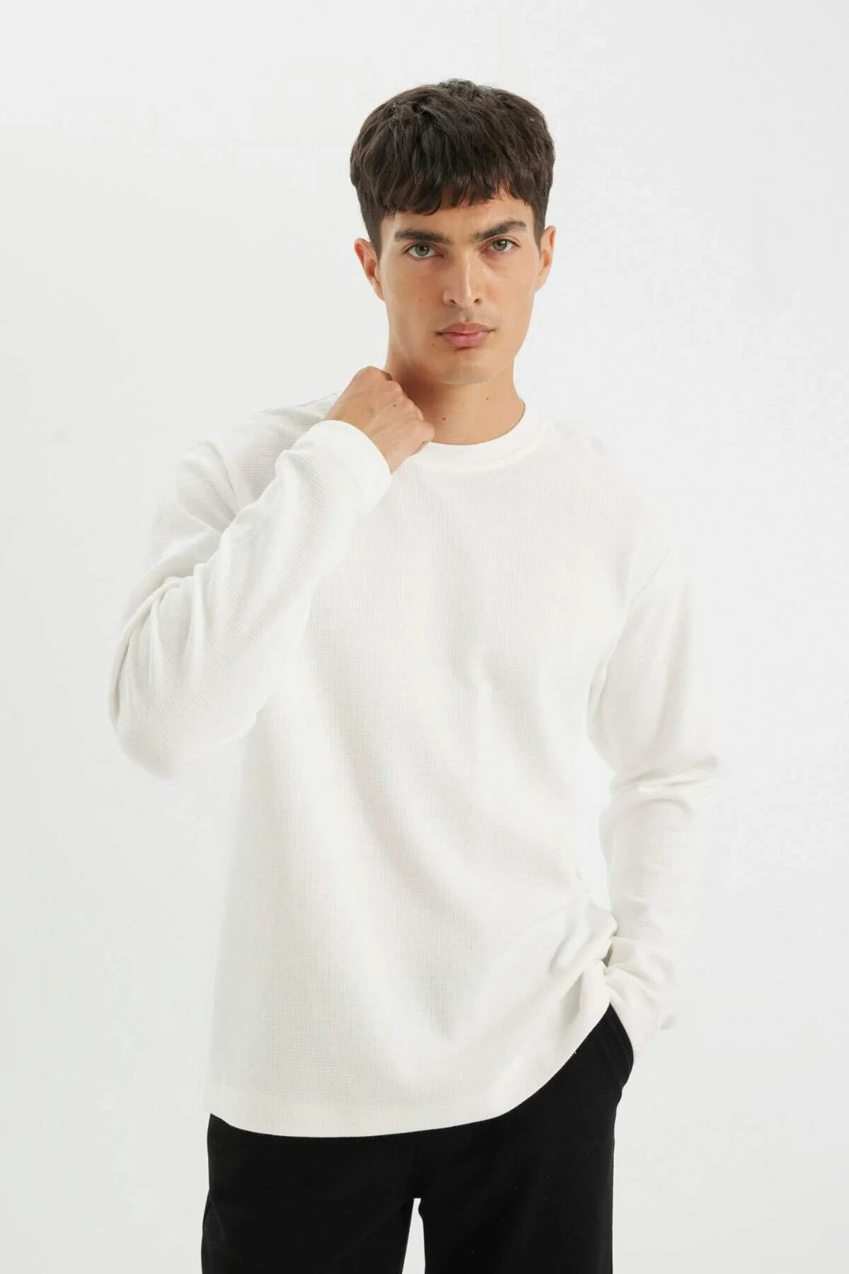 تی شرت مردانه عروسک دوچرخه مناسب Yaka Waffle Basic Sloove T Shirt D2801Ax24Au  Defacto