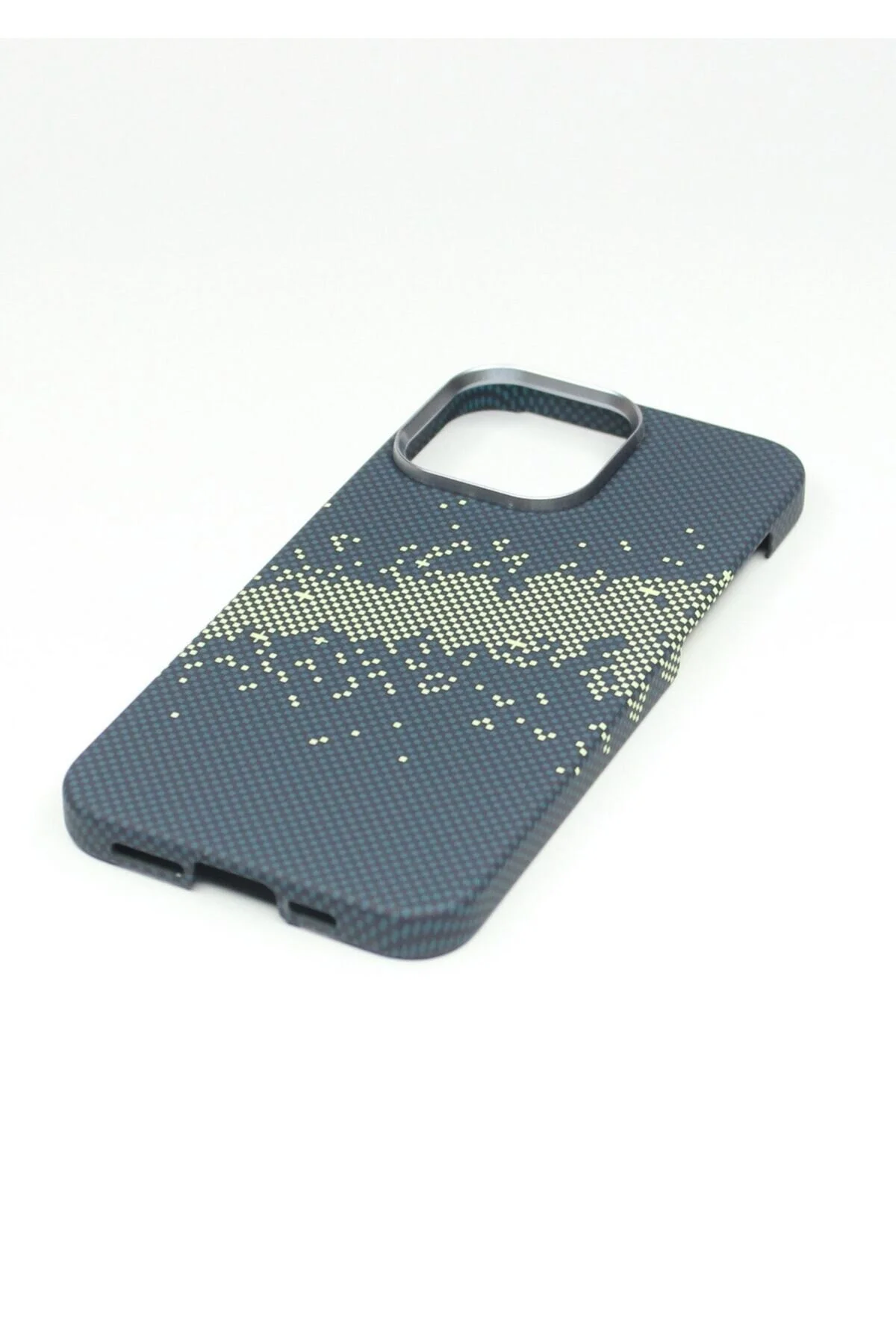 کاور و قاب گوشی ممتاز IPHONE 15 PRO MAX CASE با پوشش کربن کولار Beecover