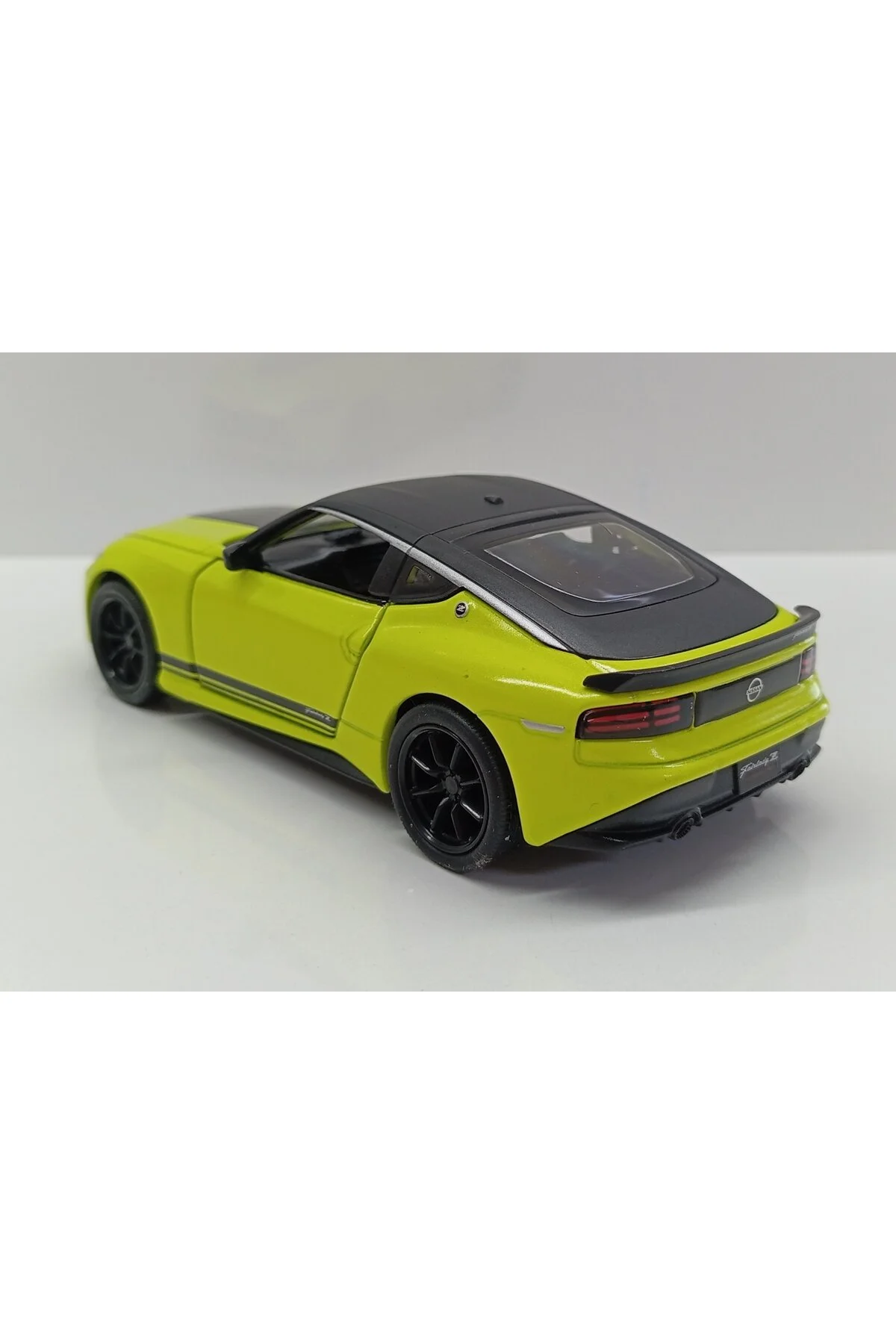 مدل خودرو DIANOMI 1 36 SCALE 2023 NISSAN FAIRLANDY Z سفارشی مساوی 13 سانتی متر چک فلزی Kinsmart
