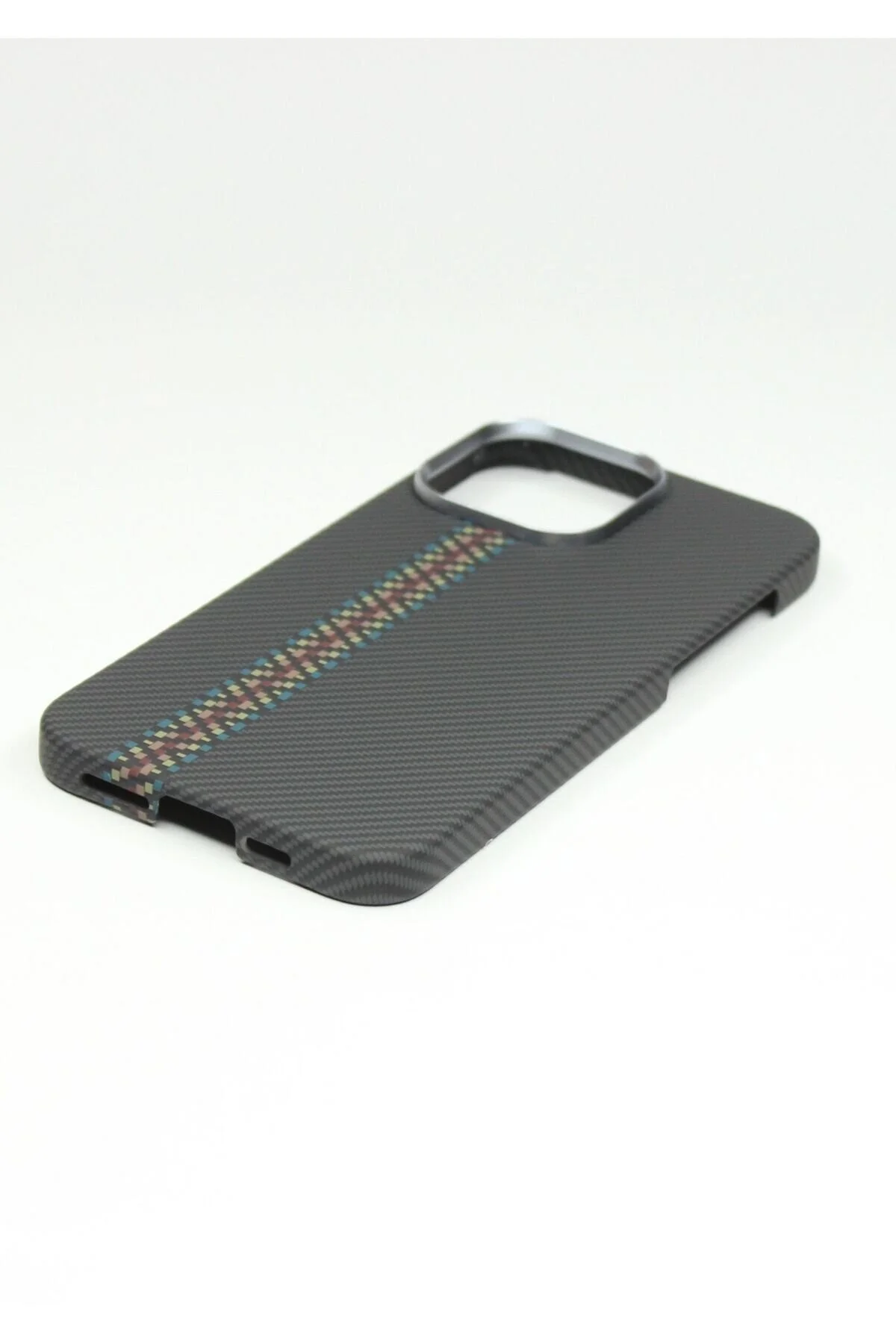 کاور و قاب گوشی ممتاز IPHONE 15 PRO MAX CASE با پوشش کربن کولار Beecover