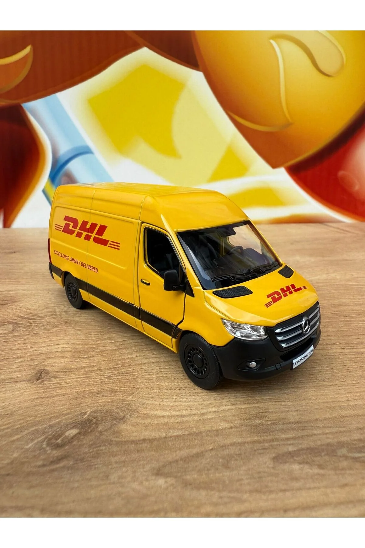 ماشین اسباب بازی MERCEDES BENZ SPRINTER DHL CAR DIECAST CARGO MINIBUS 12CM scntoys