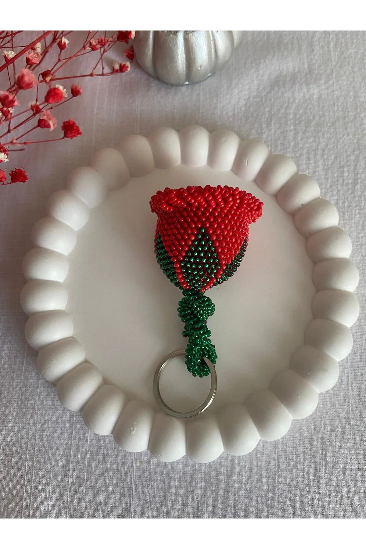 جلیقه کلید مهره شنی دست کار مات سایز بزرگ جاکلیدی گل رز قرمز Handmade