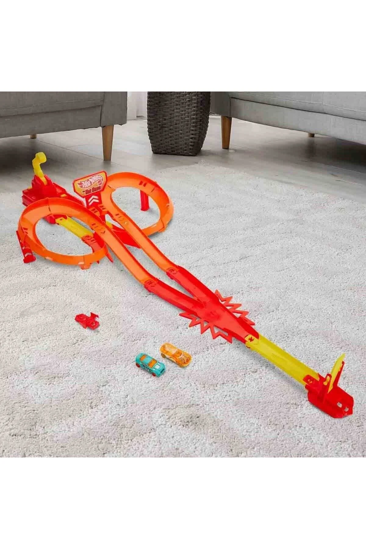 اسباب بازی های فیگور شخصیت چرخ داغ JFD11 HOT ONES FRENZY SPEEDWAY HOT WHEELS