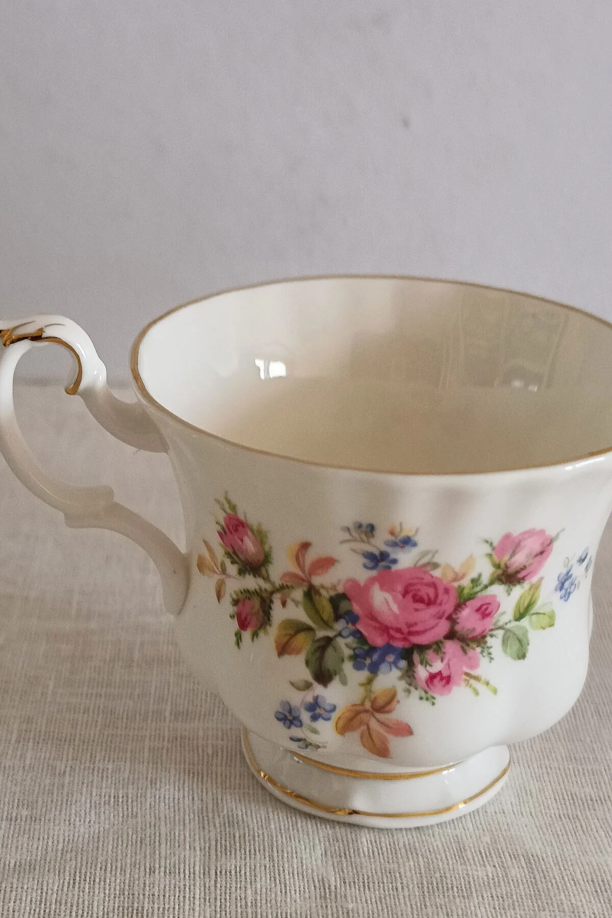فنجان قهوه یک خزه رز پرنعمت دو پسر 1 قطعه 120 میلی لیتر Royal Albert
