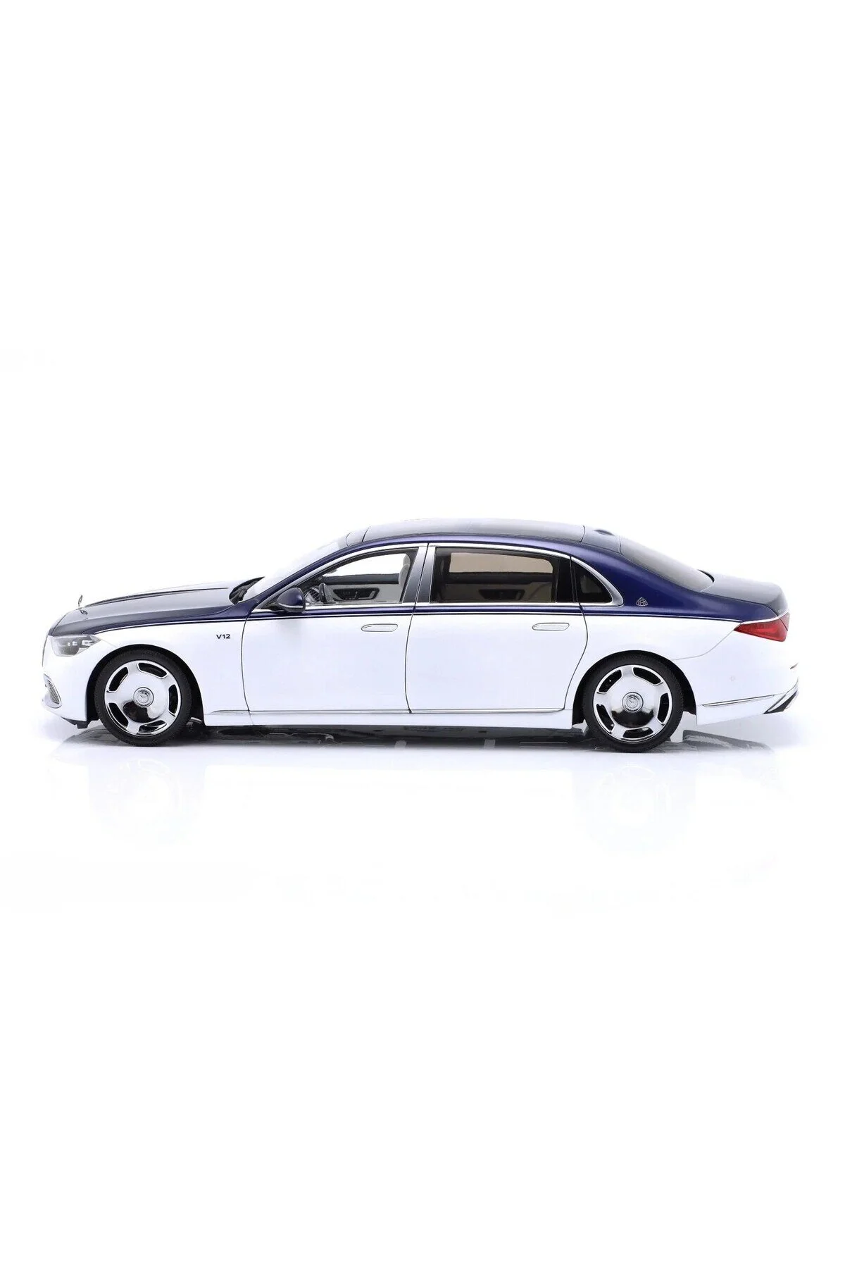 مدل خودرو تقریبا واقعی 1:18 MERCEDES BENZ MAYBACH S600 V12 BITURBO 2021 ALM820126 | ماشین دایکاست اورجینال Butik