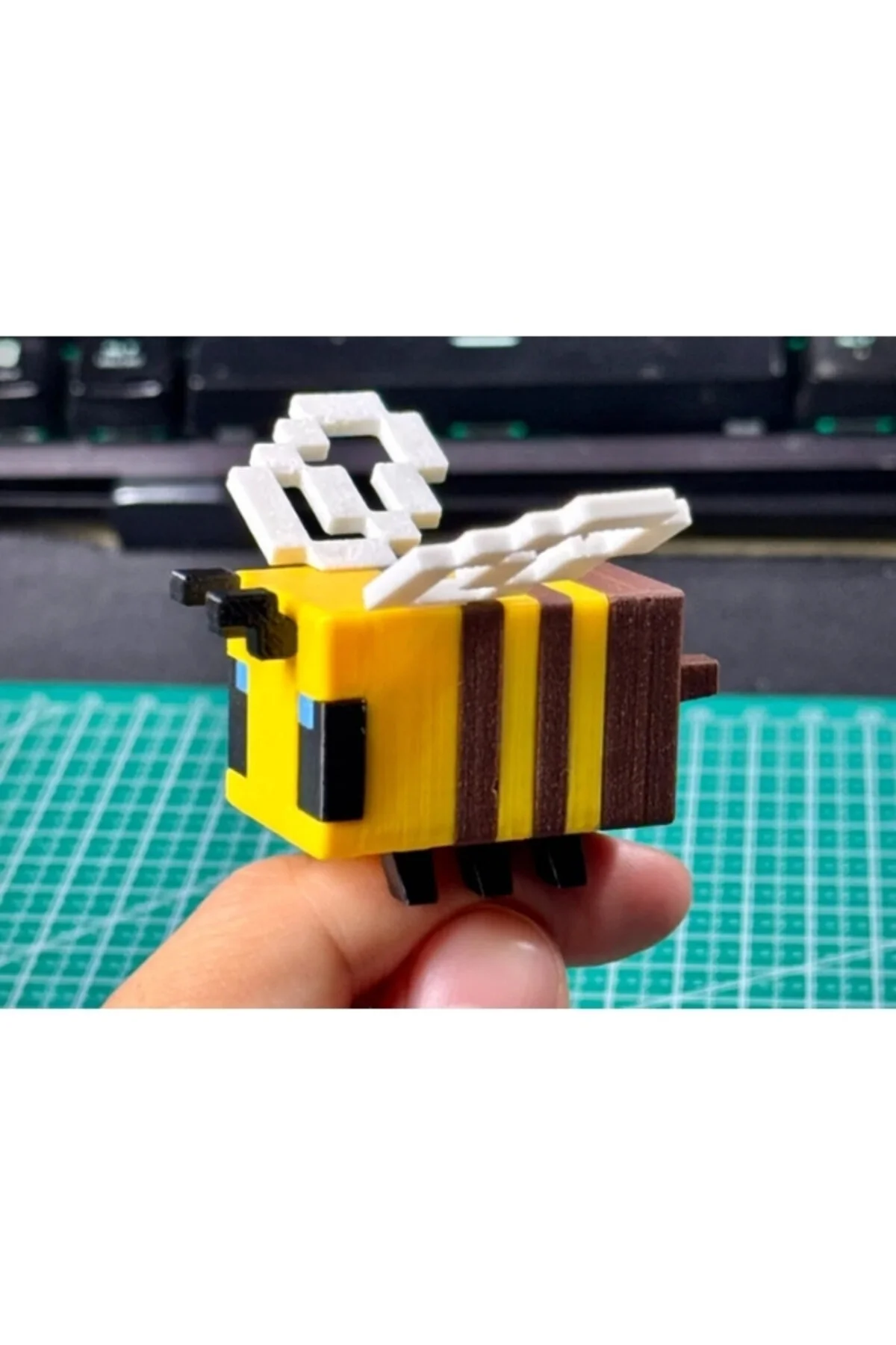 اشیاء دکوراتیو و مجسمه شکل زنبور MINECRAFT اورجینال FLEXIS WE MAKE IT POSSIBLE FOR YOU