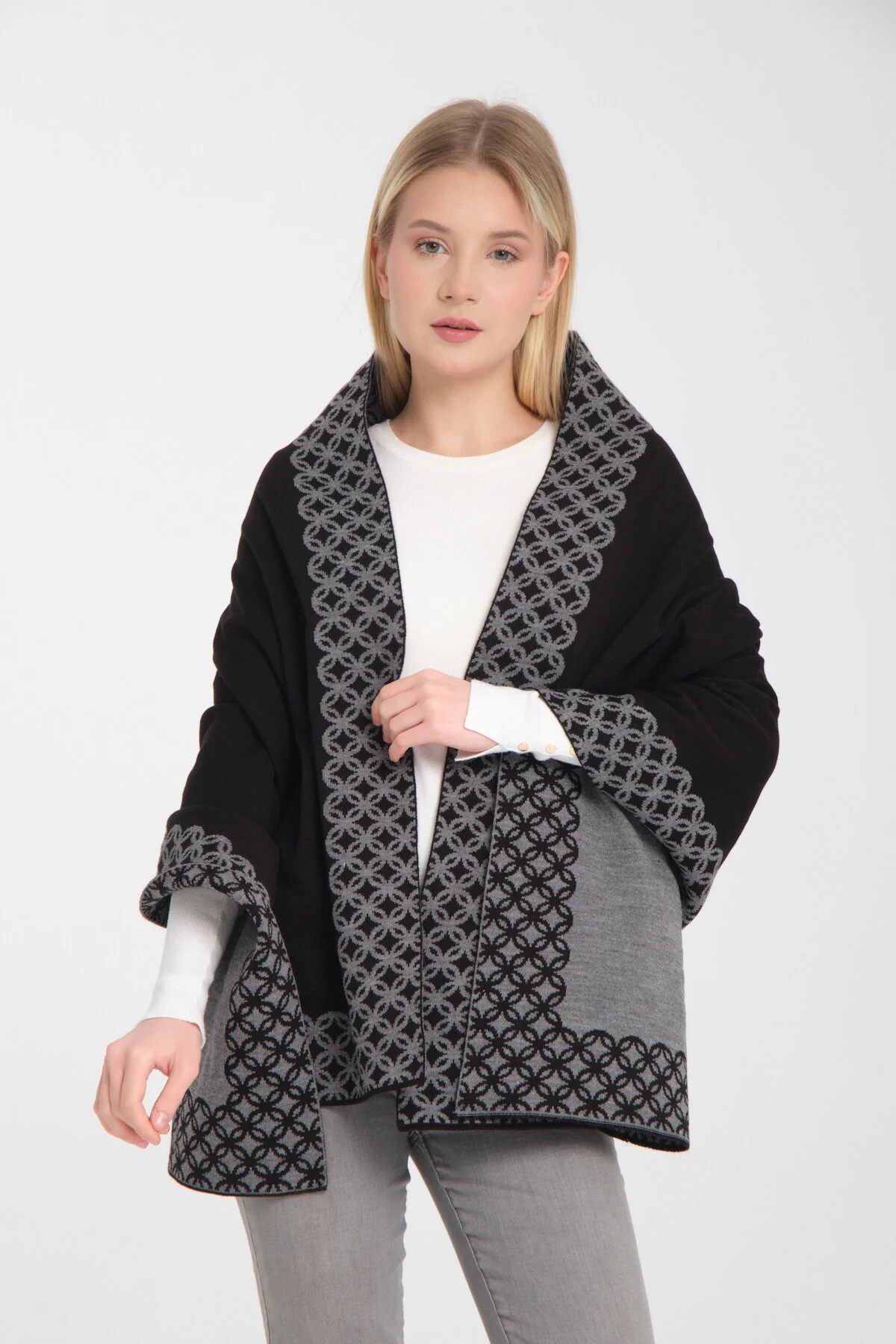 شال شانه بافتنی طرح حلقه – مدل پانچو شیک و راحت زنانه زمستانی VEGA MODA