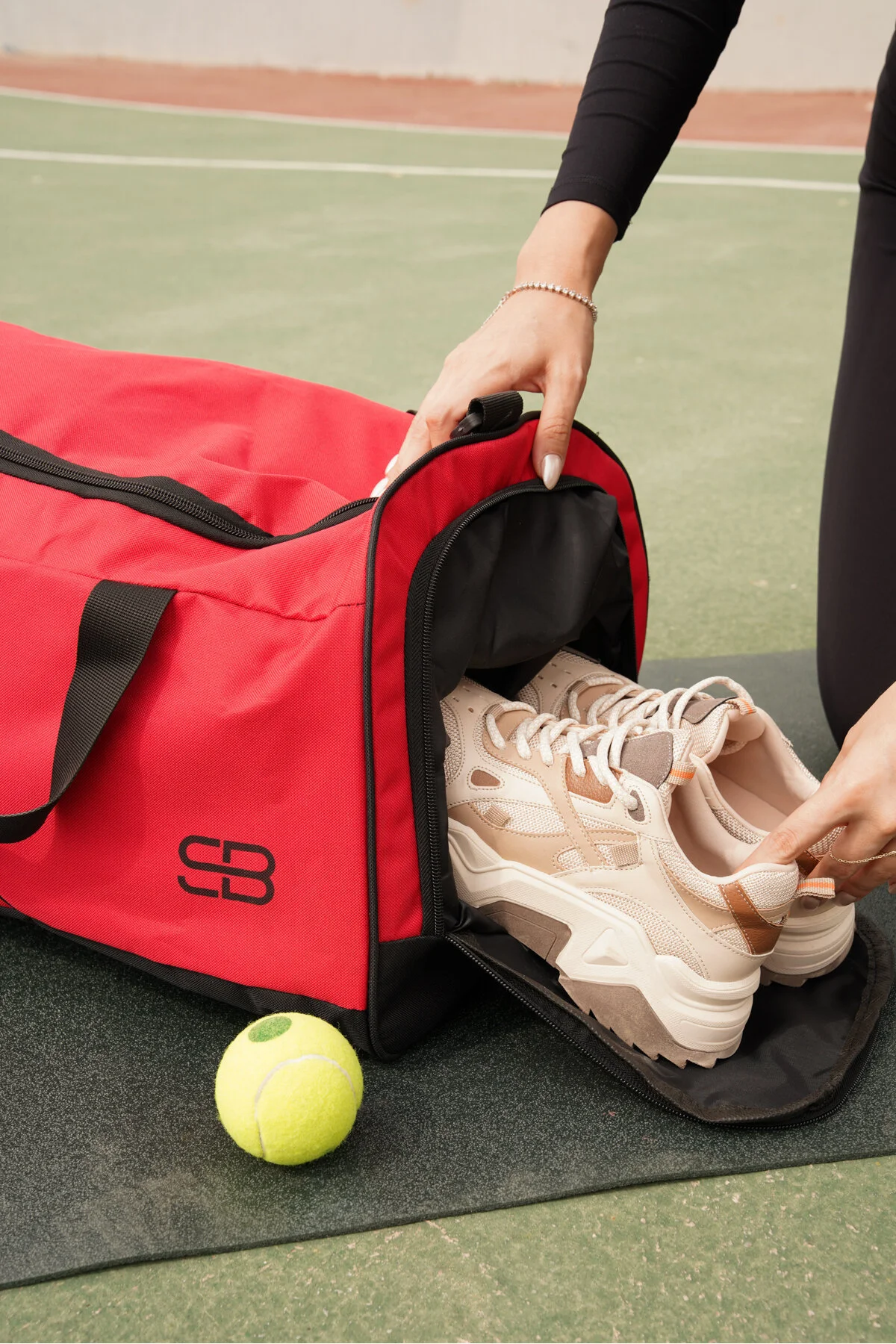 کیف اسپرت بزرگ با ظرفیت 54 لیتر و طراحی چندمنظوره Solo Bag
