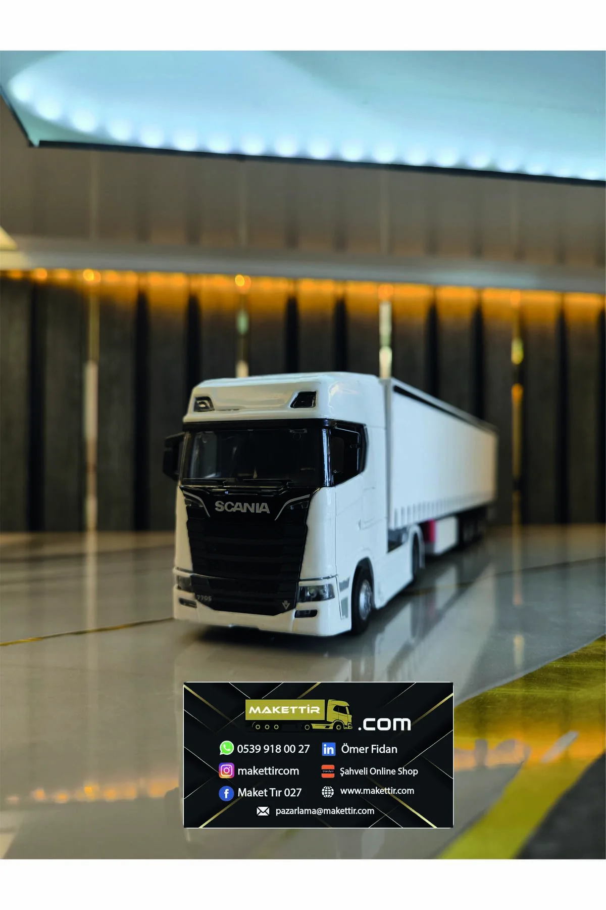 مدل خودرو لوگوی چراغ دار کامیون SCANIA متن صفحه تصویر و غیره جزئیات را می توان با تبلیغات بدون اضافه کرد. اورجینال Şahveli