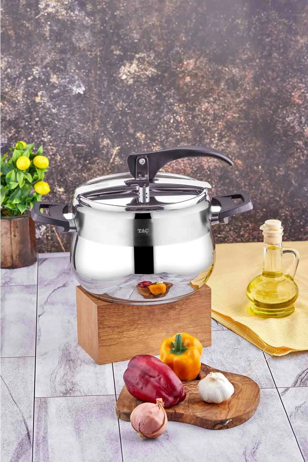 زودپز مشکی زودپزاستیل 6 لیتری از کالکشن Pro Taç