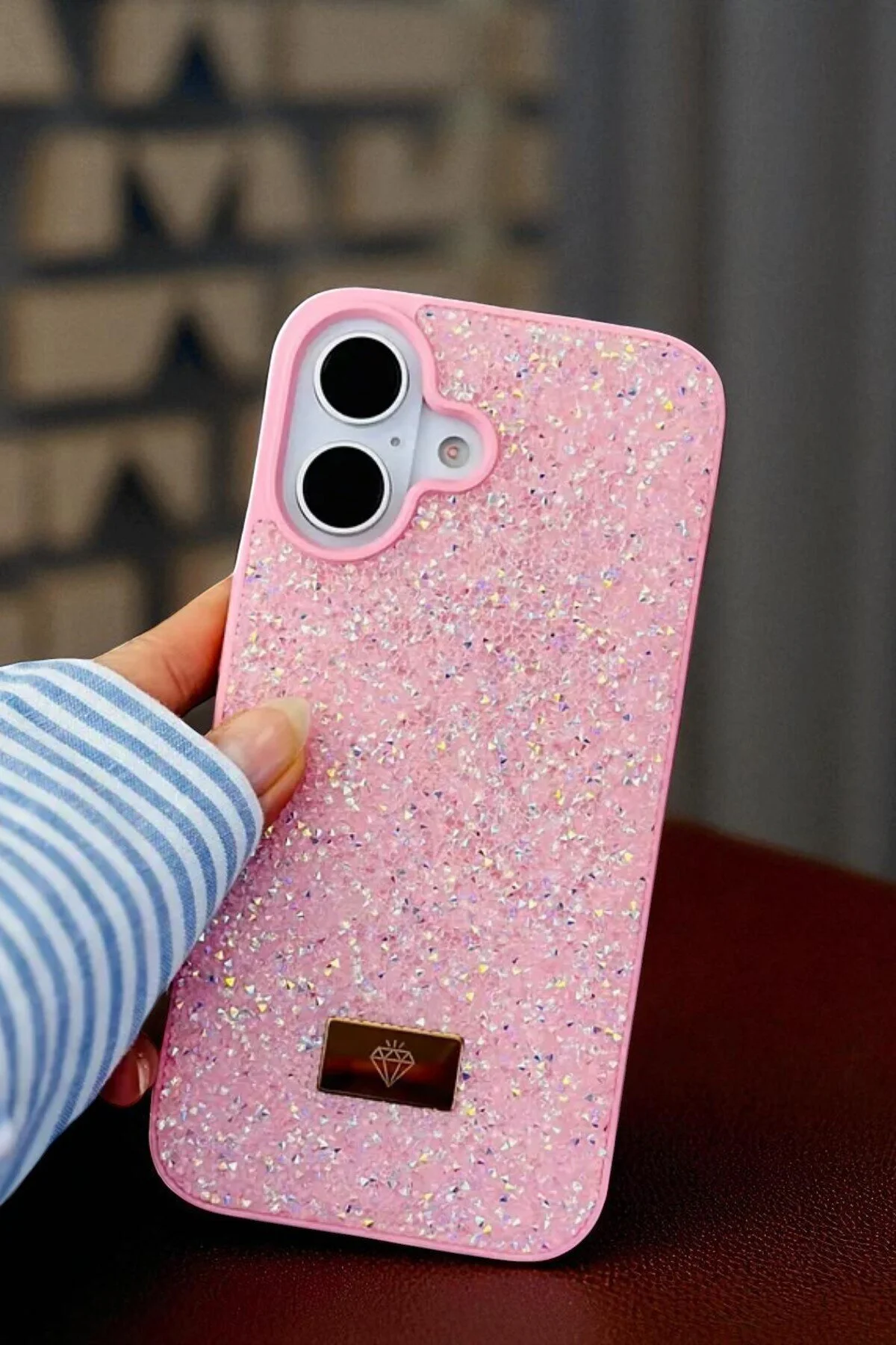 کاور و قاب APPLE IPHONE 17 سازگار – سیلیکونی نرم درخشان سنگ صورتی پوشش ضد ضربه KVK PRİVACY
