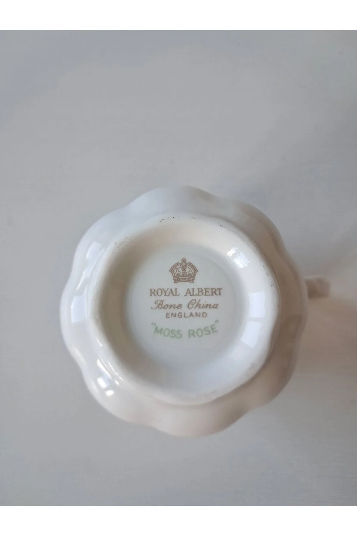 پارچ کوچک شیر ماس گل رز با اندازه متوسط ​​150 میلی لیتر Royal Albert