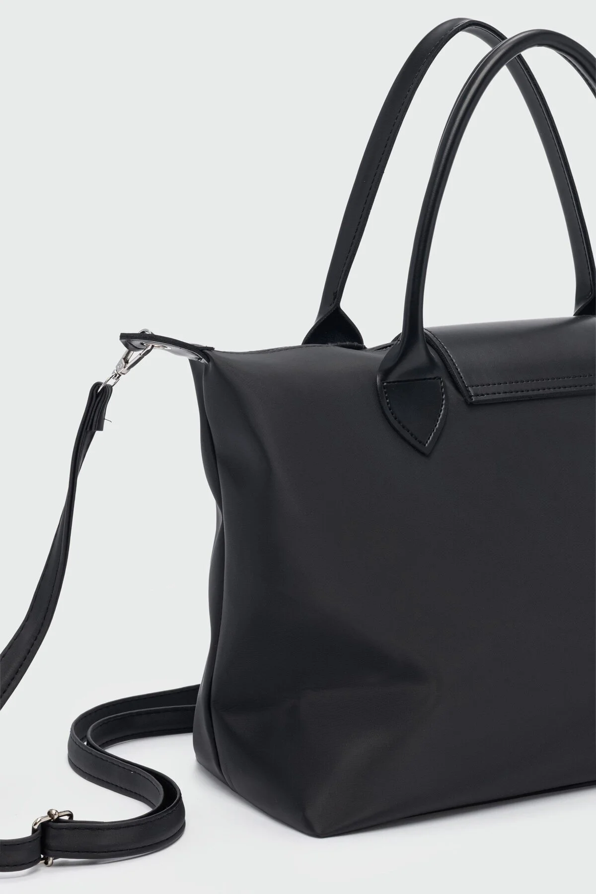 کیف شانه ای BOOSTER CHARM SHOULDER BAG BLACK Shule Bags