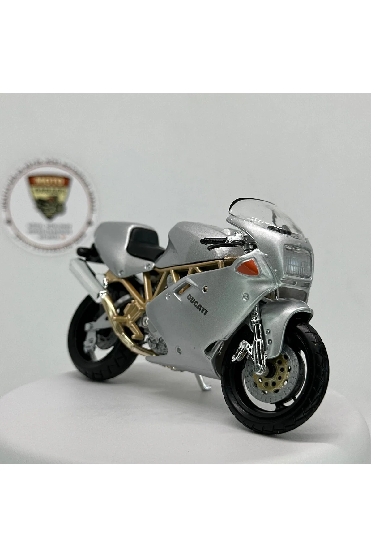 مدل خودرو موتورسیکلت DUCATI 900 SUPERSPORT 1:18 DIECAST MODEL METAL – دارای مجوز اورجینال Genel Markalar