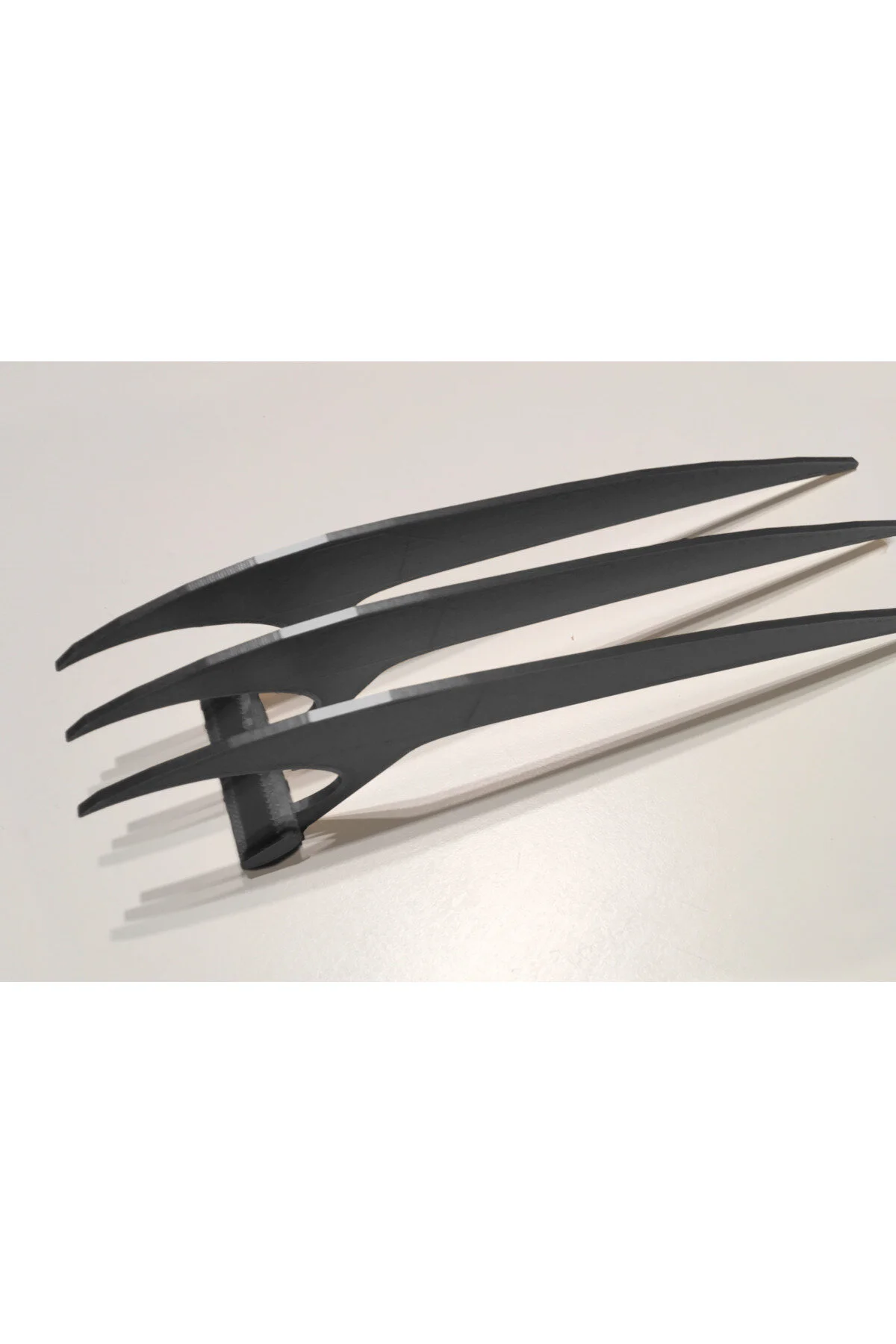 فیگور پنجه های ایکس من دست راست و چپ WOLVERINE اورجینال fly3d