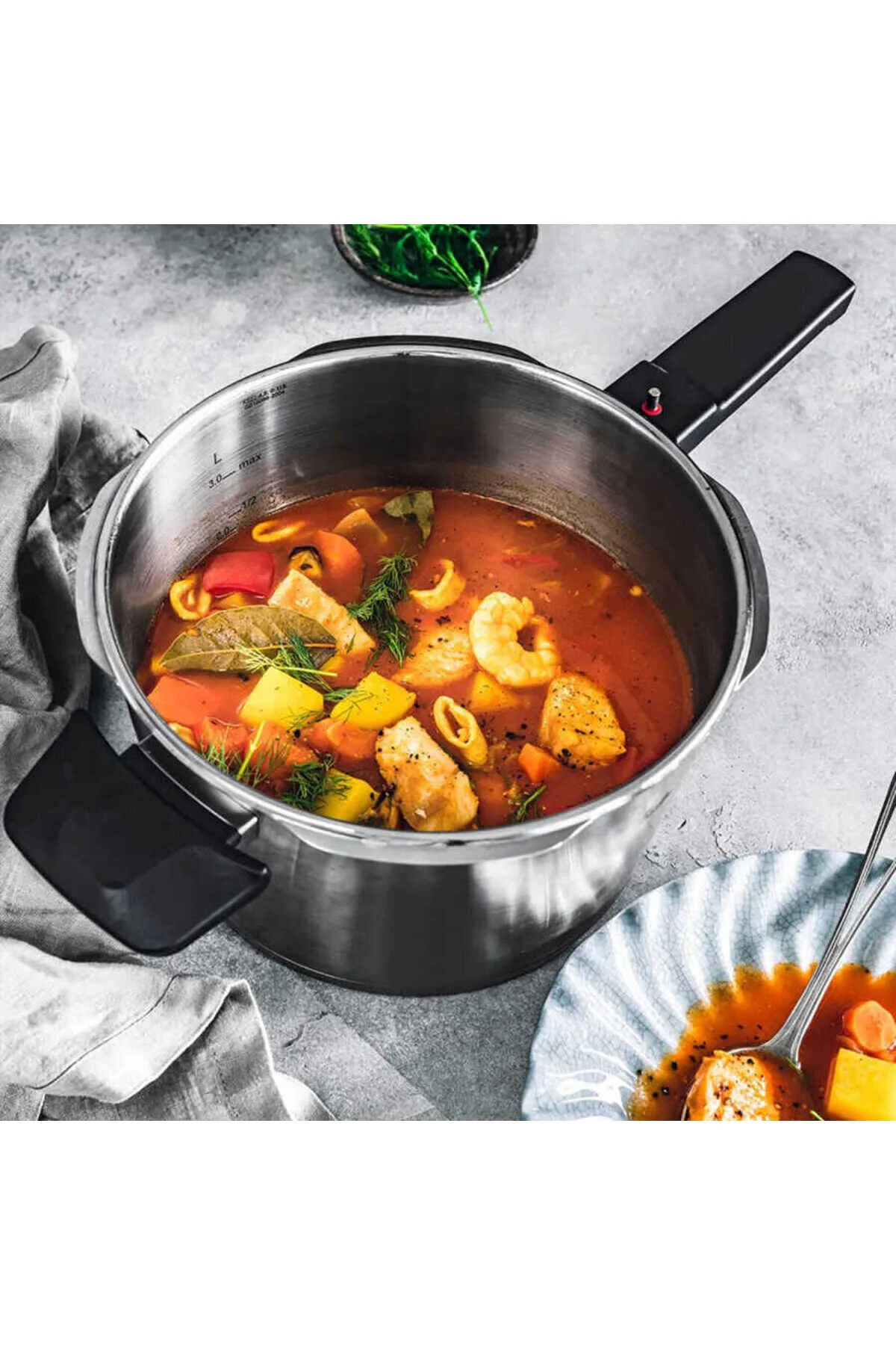 زودپز 8+4 لیتری VITAQUICK PREMIUM Fissler