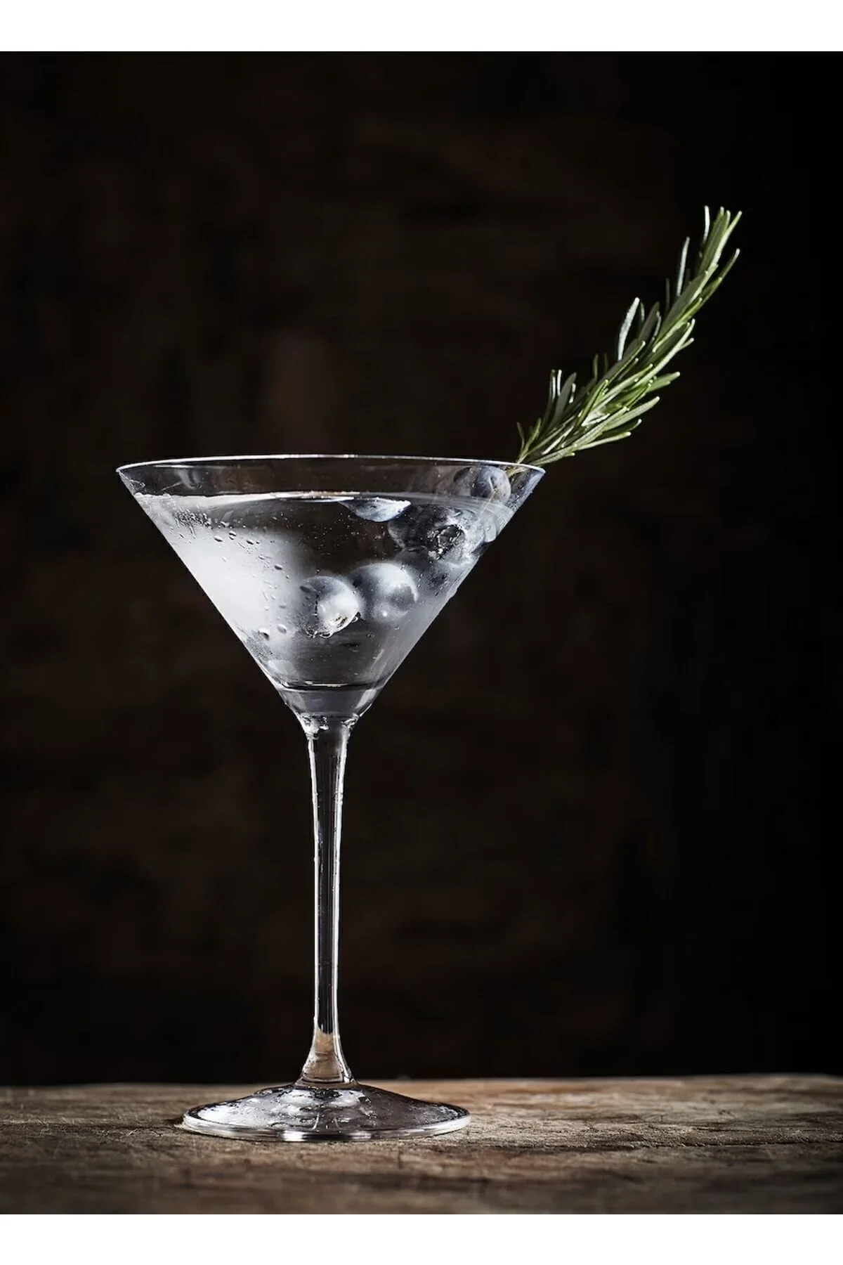 لیوان پایه‌دار گلاس 2 MARTINI GOBLET 240 ML ارتفاع: 18 سانتی متر I.K: E.A TEZPAZAR