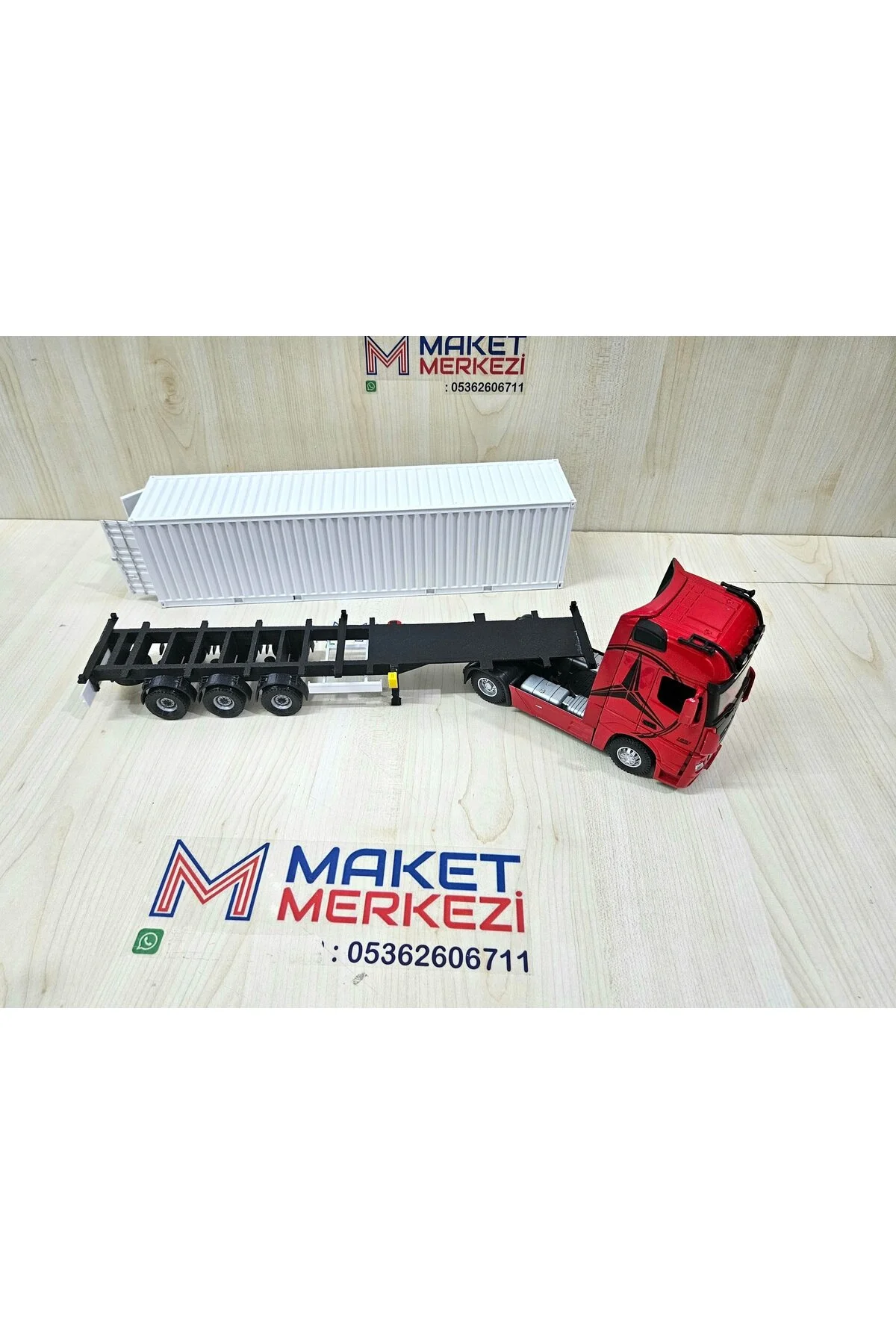 مدل خودرو نیم متر طول 1 36 MERCEDES ACTROS CONTAINER TRUCK MODEL نام نوشته شده قرمز اورجینال Maket