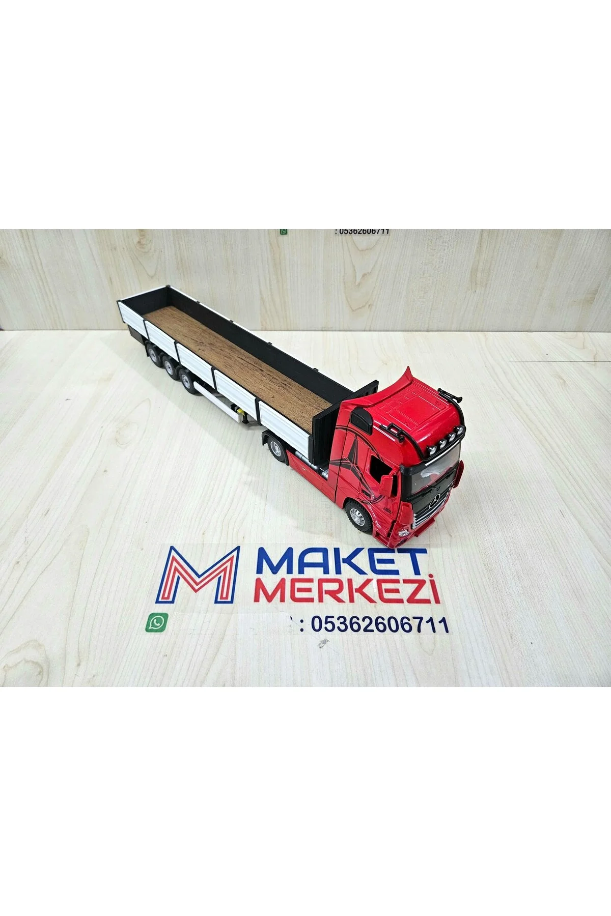 مدل خودرو نیم متر طول 1 36 MERCEDES ACTROS RIFLE تریلر نام نوشته شده قرمز اورجینال Maket