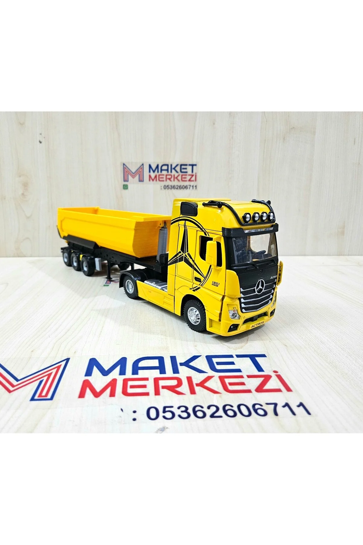 مدل خودرو 35 سانتی متر طول 1 36 MERCEDES ACTROS DUMP TRUCK MODEL نام نوشته شده زرد اورجینال Maket