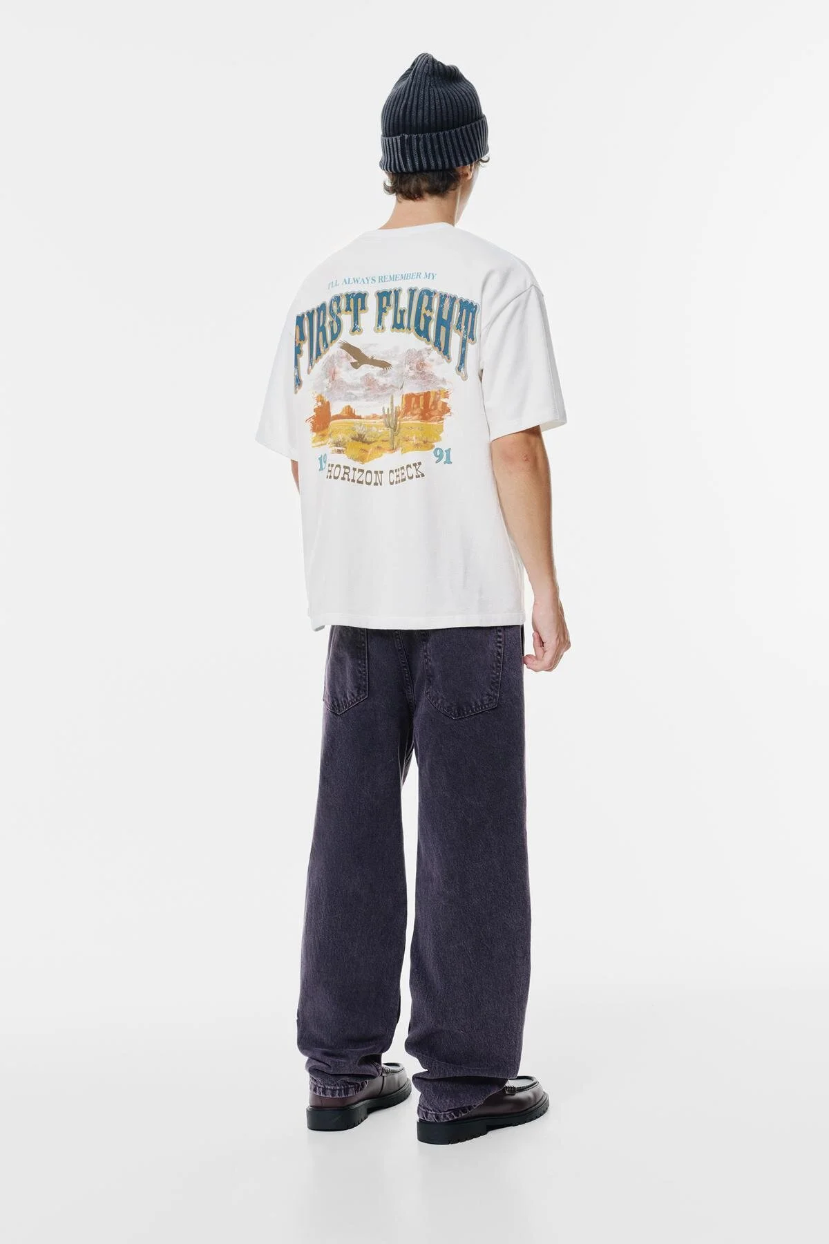 تی شرت با گرافیک کویری Pull & Bear
