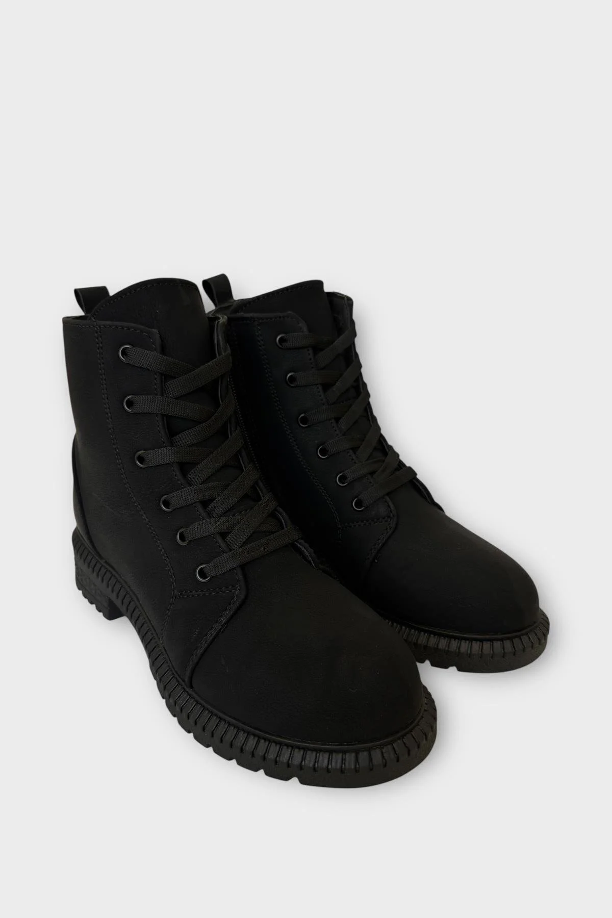 چکمه و بوت زنانه پایه زنان زیپ ZIPPER LACCIK BOT BLACK دودی Liger