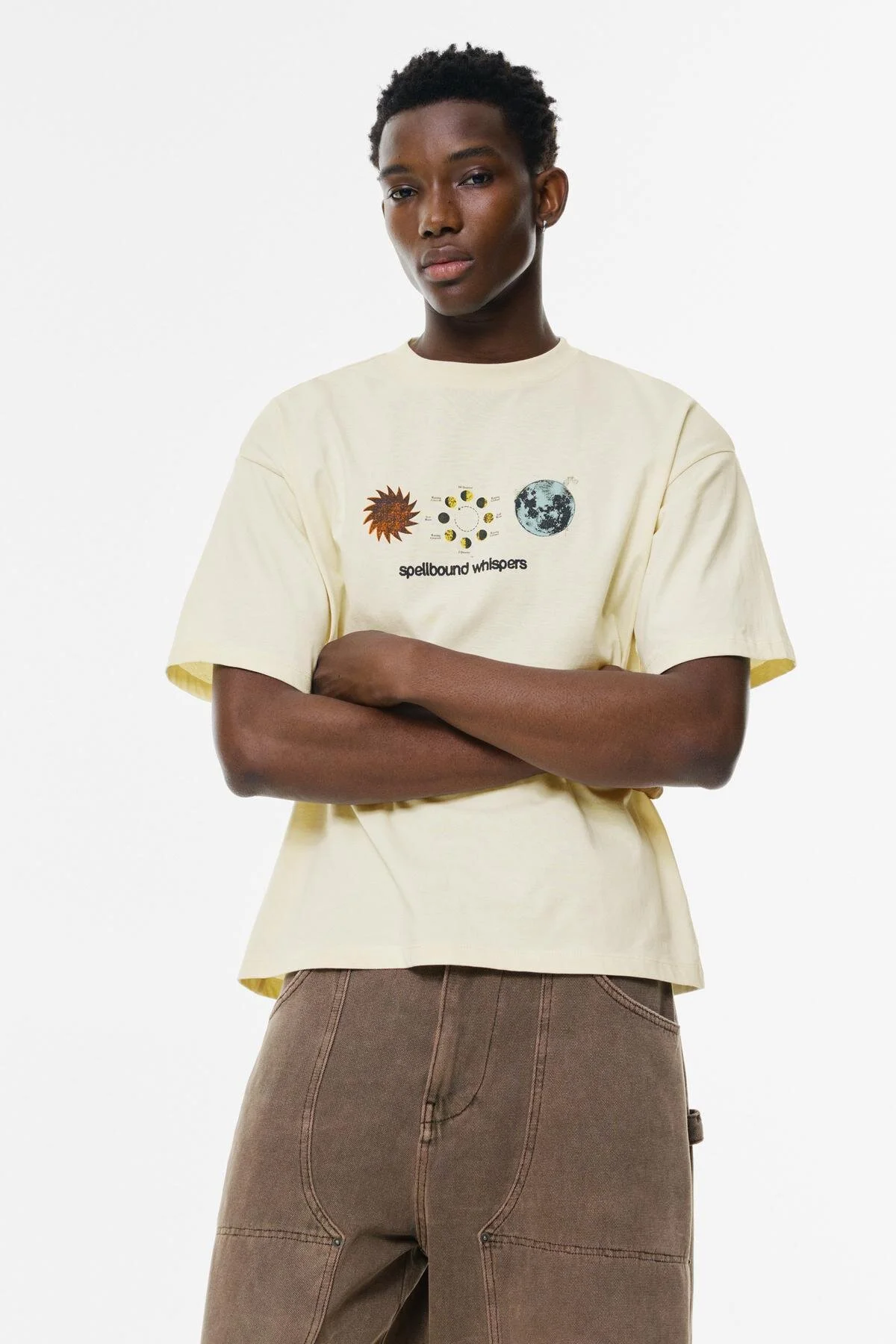 تی شرت گرافیک ماه اورجینال Pull & Bear