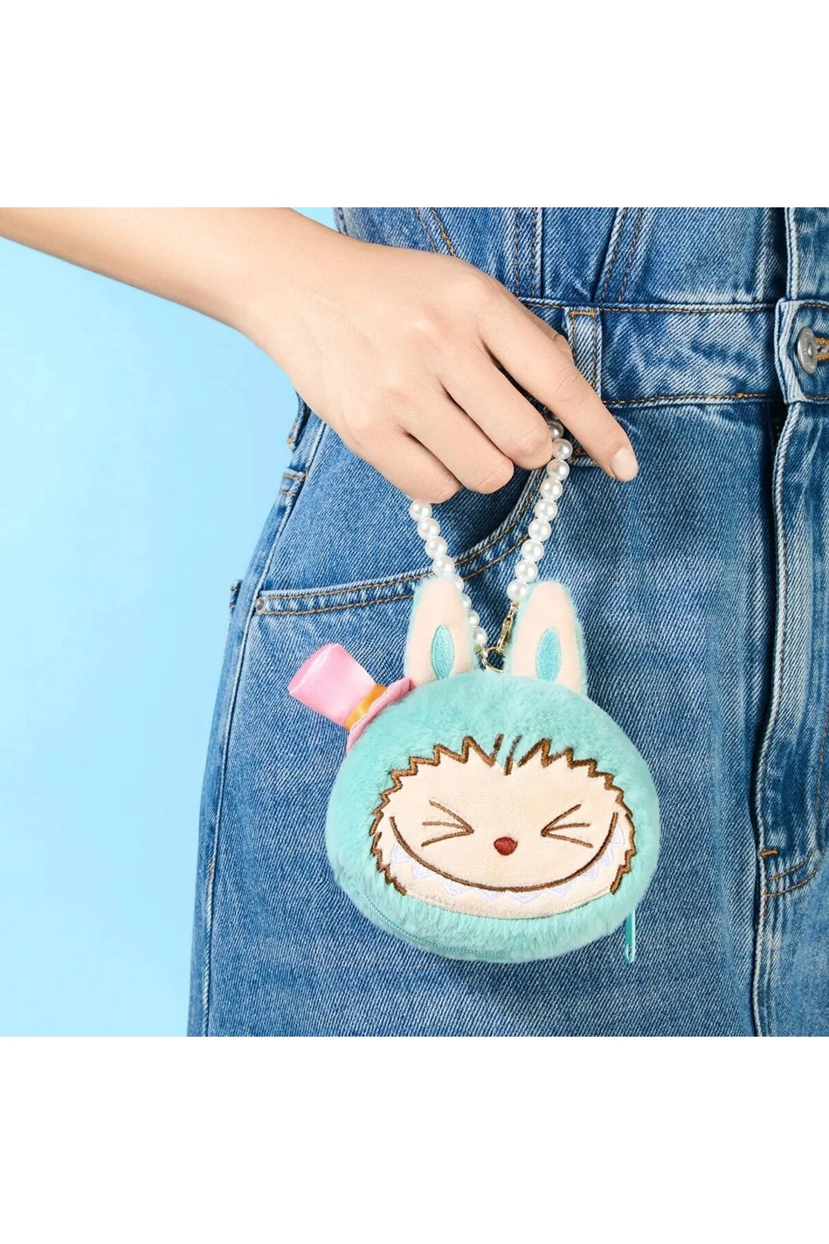 جلیقه کلید برند Pop Mart مدل Labubu The Monsters Party Series Limited Edition