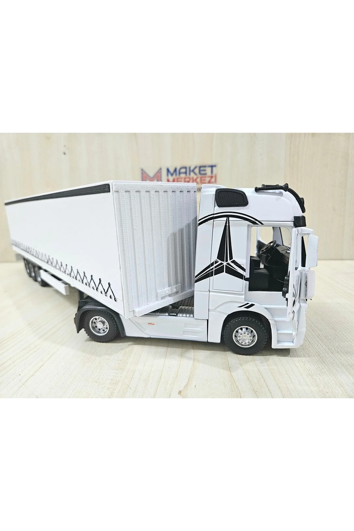 مدل خودرو نیم متر طول 1 36 MERCEDES ACTROS TILT TRUCK MODEL نام نوشته شده سفید اورجینال Maket