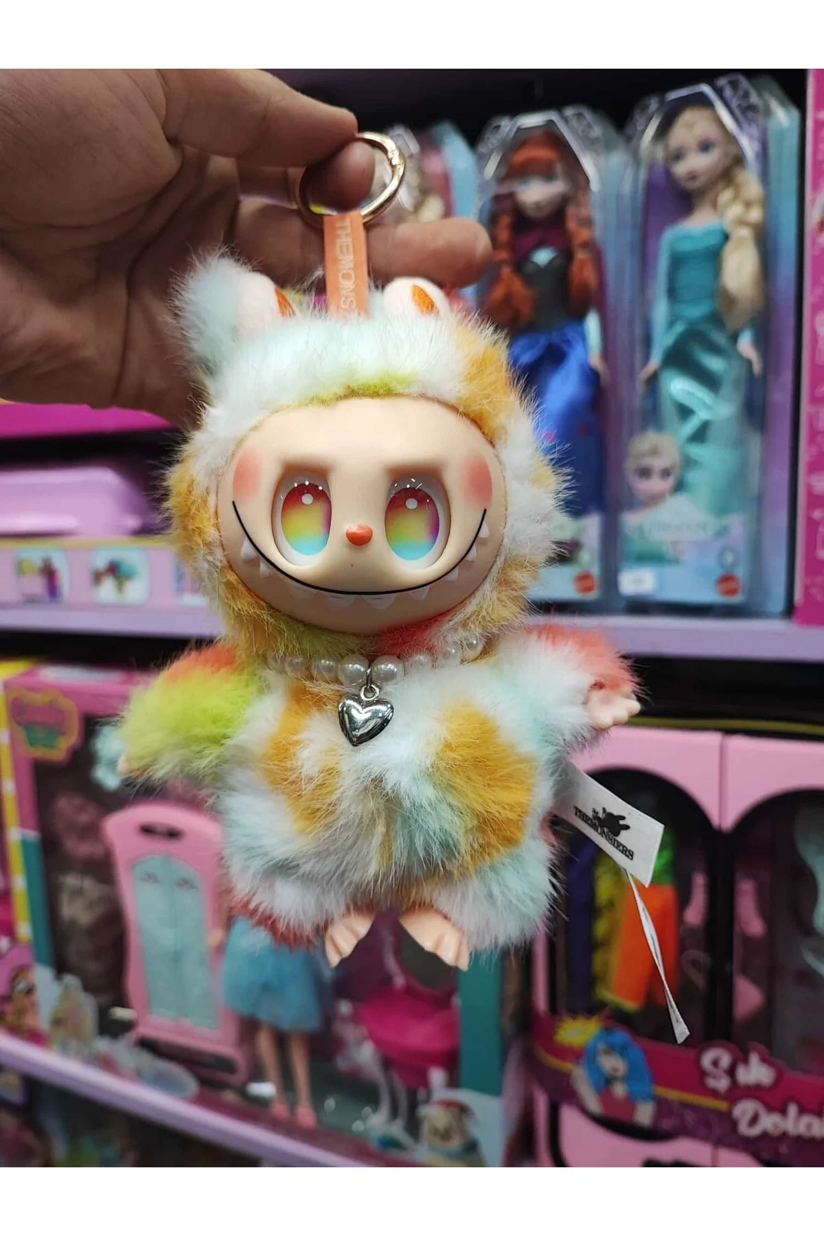 اسباب بازی های پشمی 5TH GENERATION LABUBU TOY CHARM Espey