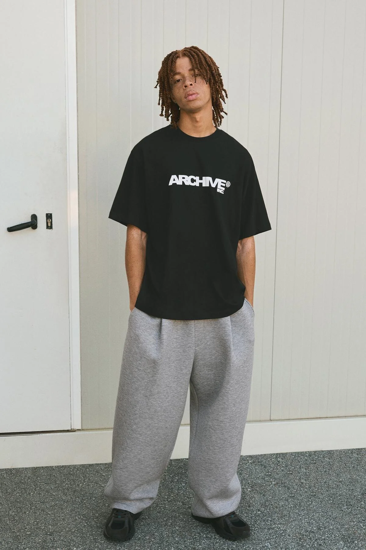 تی شرت T SHIRT با یک رنگ کوتاه Bershka