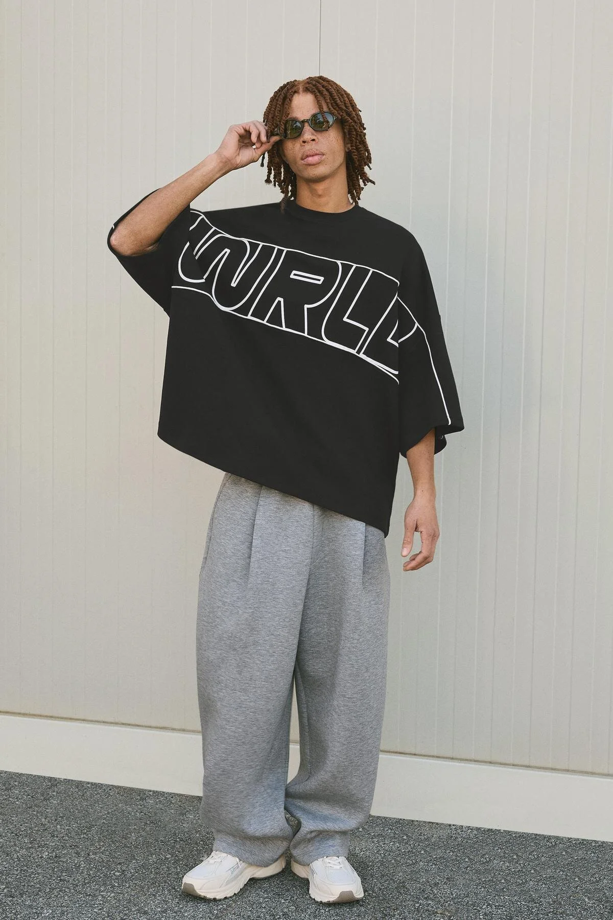 تی شرت T SHIRT با یک رنگ کوتاه Bershka