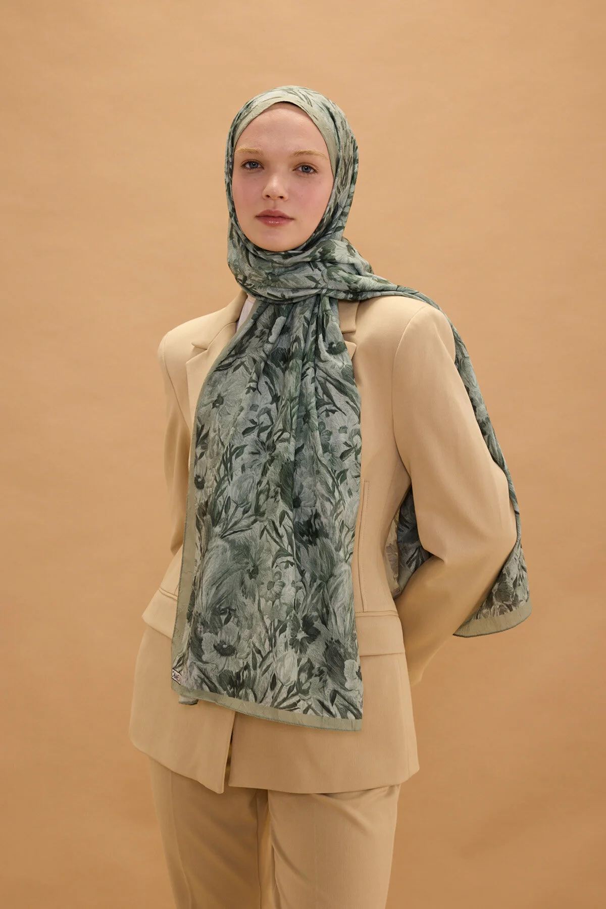 شال پارادایس کراش چاغلا اورجینال cs camellia scarf