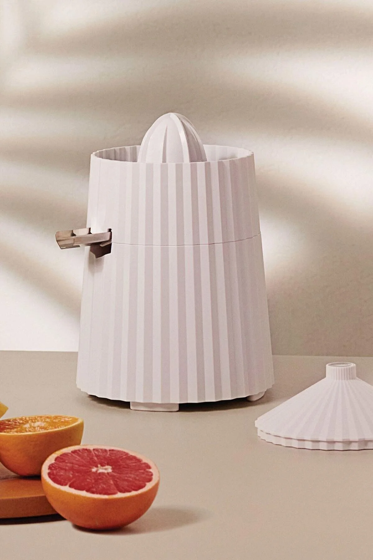 آب میوه و سبزی گیری آبمیوه مرکبات پلیس سفید اورجینال Alessi
