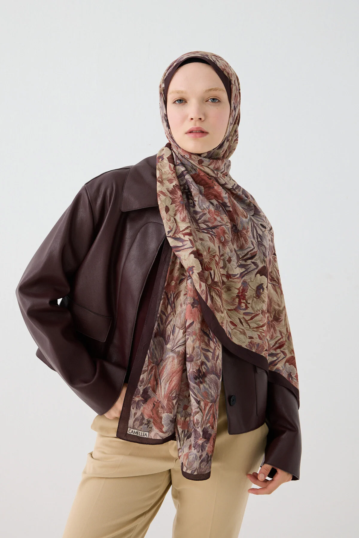 شال پارادایس کراس قهوه ای cs camellia scarf